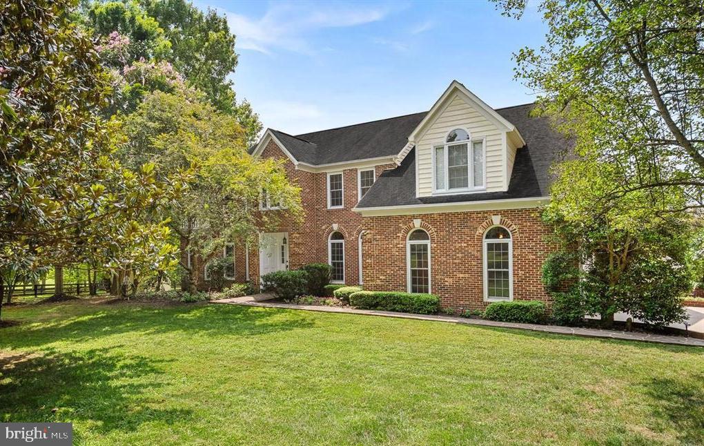 15700 TRAPSHIRE CT, WATERFORD, Virginia 20197, 5 Bedrooms Bedrooms, ,3 BathroomsBathrooms,Residential,For sale,15700 TRAPSHIRE CT,VALO2111108 MLS # VALO2111108