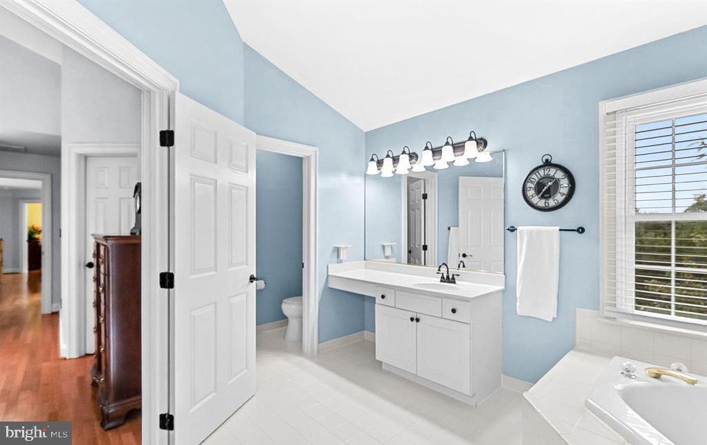 15700 TRAPSHIRE CT, WATERFORD, Virginia 20197, 5 Bedrooms Bedrooms, ,3 BathroomsBathrooms,Residential,For sale,15700 TRAPSHIRE CT,VALO2111108 MLS # VALO2111108