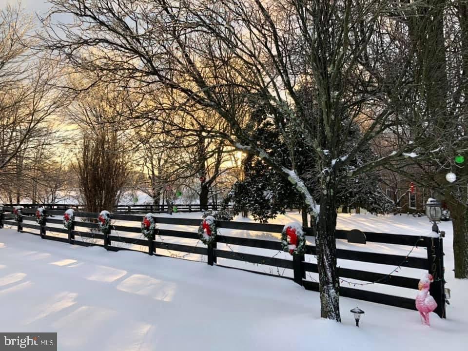 15700 TRAPSHIRE CT, WATERFORD, Virginia 20197, 5 Bedrooms Bedrooms, ,3 BathroomsBathrooms,Residential,For sale,15700 TRAPSHIRE CT,VALO2111108 MLS # VALO2111108