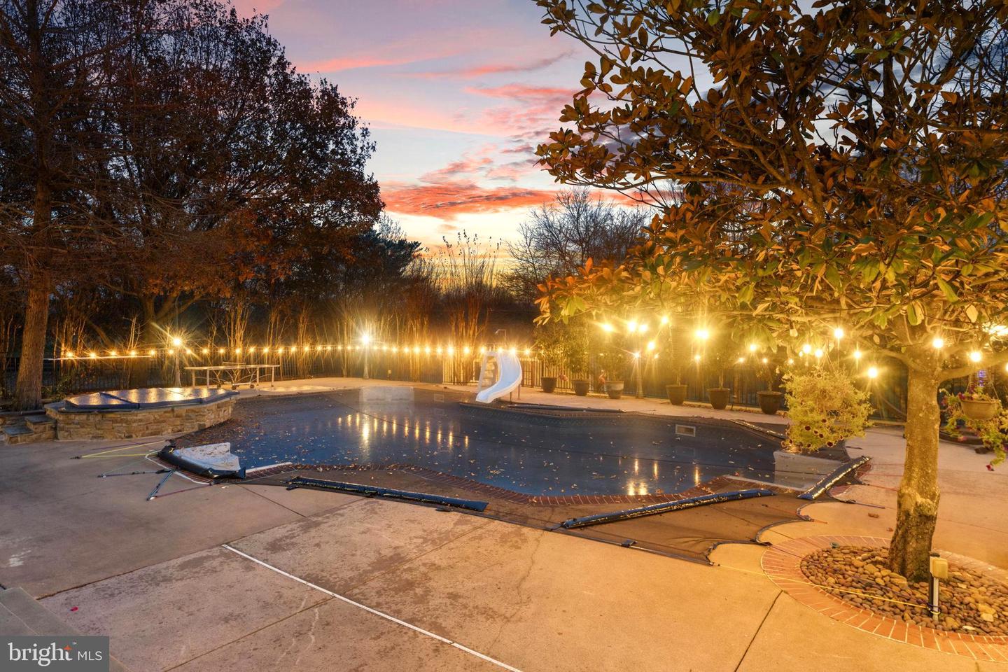 15700 TRAPSHIRE CT, WATERFORD, Virginia 20197, 5 Bedrooms Bedrooms, ,3 BathroomsBathrooms,Residential,For sale,15700 TRAPSHIRE CT,VALO2111108 MLS # VALO2111108 15700 TRAPSHIRE CT, WATERFORD, Virginia 20197, 5 Bedrooms Bedrooms, ,3 BathroomsBathrooms,Residential,For sale,15700 TRAPSHIRE CT,VALO2111108 MLS # VALO2111108