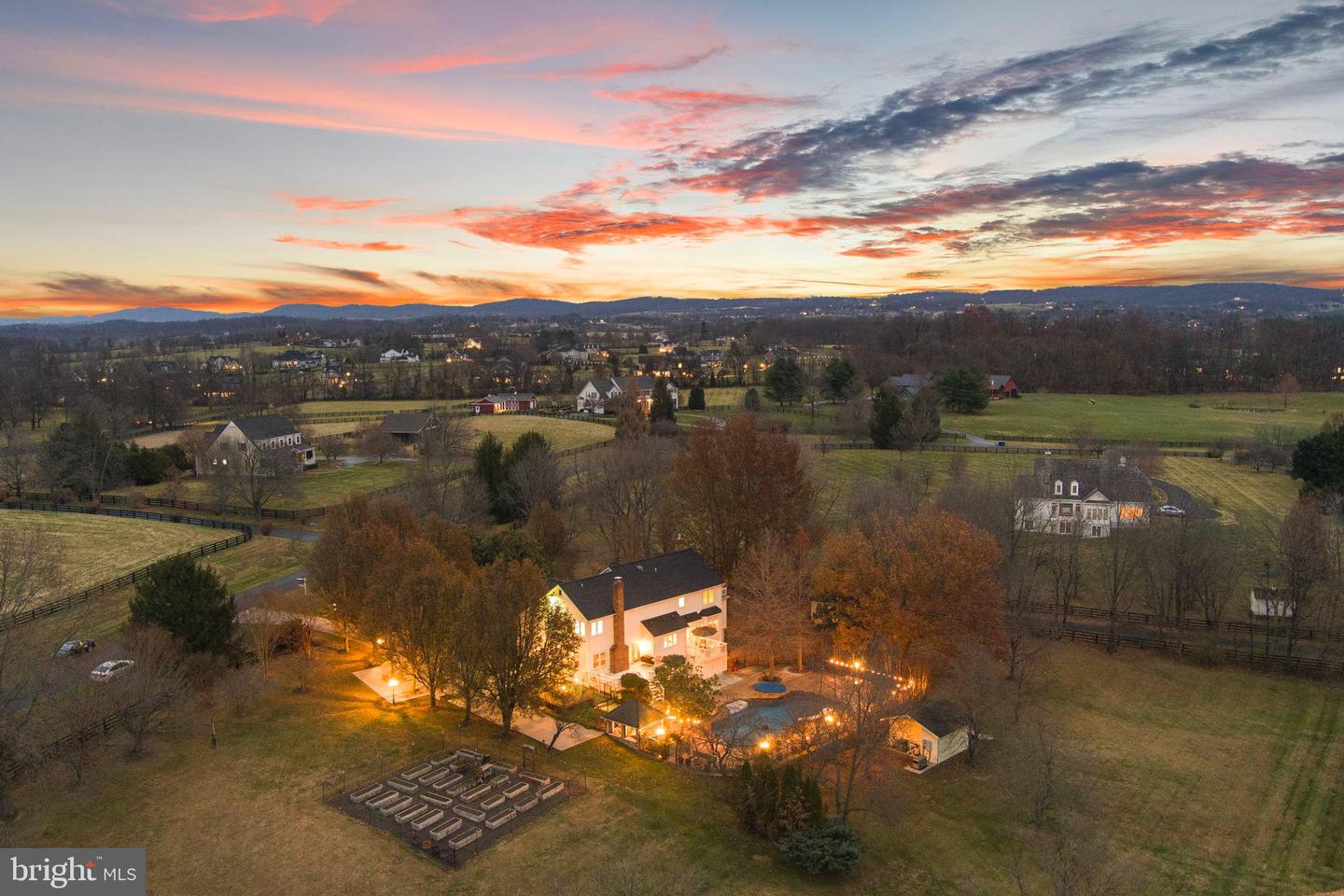 15700 TRAPSHIRE CT, WATERFORD, Virginia 20197, 5 Bedrooms Bedrooms, ,3 BathroomsBathrooms,Residential,For sale,15700 TRAPSHIRE CT,VALO2111108 MLS # VALO2111108 15700 TRAPSHIRE CT, WATERFORD, Virginia 20197, 5 Bedrooms Bedrooms, ,3 BathroomsBathrooms,Residential,For sale,15700 TRAPSHIRE CT,VALO2111108 MLS # VALO2111108