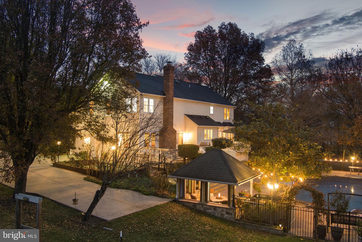 15700 TRAPSHIRE CT, WATERFORD, Virginia 20197, 5 Bedrooms Bedrooms, ,3 BathroomsBathrooms,Residential,For sale,15700 TRAPSHIRE CT,VALO2111108 MLS # VALO2111108 15700 TRAPSHIRE CT, WATERFORD, Virginia 20197, 5 Bedrooms Bedrooms, ,3 BathroomsBathrooms,Residential,For sale,15700 TRAPSHIRE CT,VALO2111108 MLS # VALO2111108