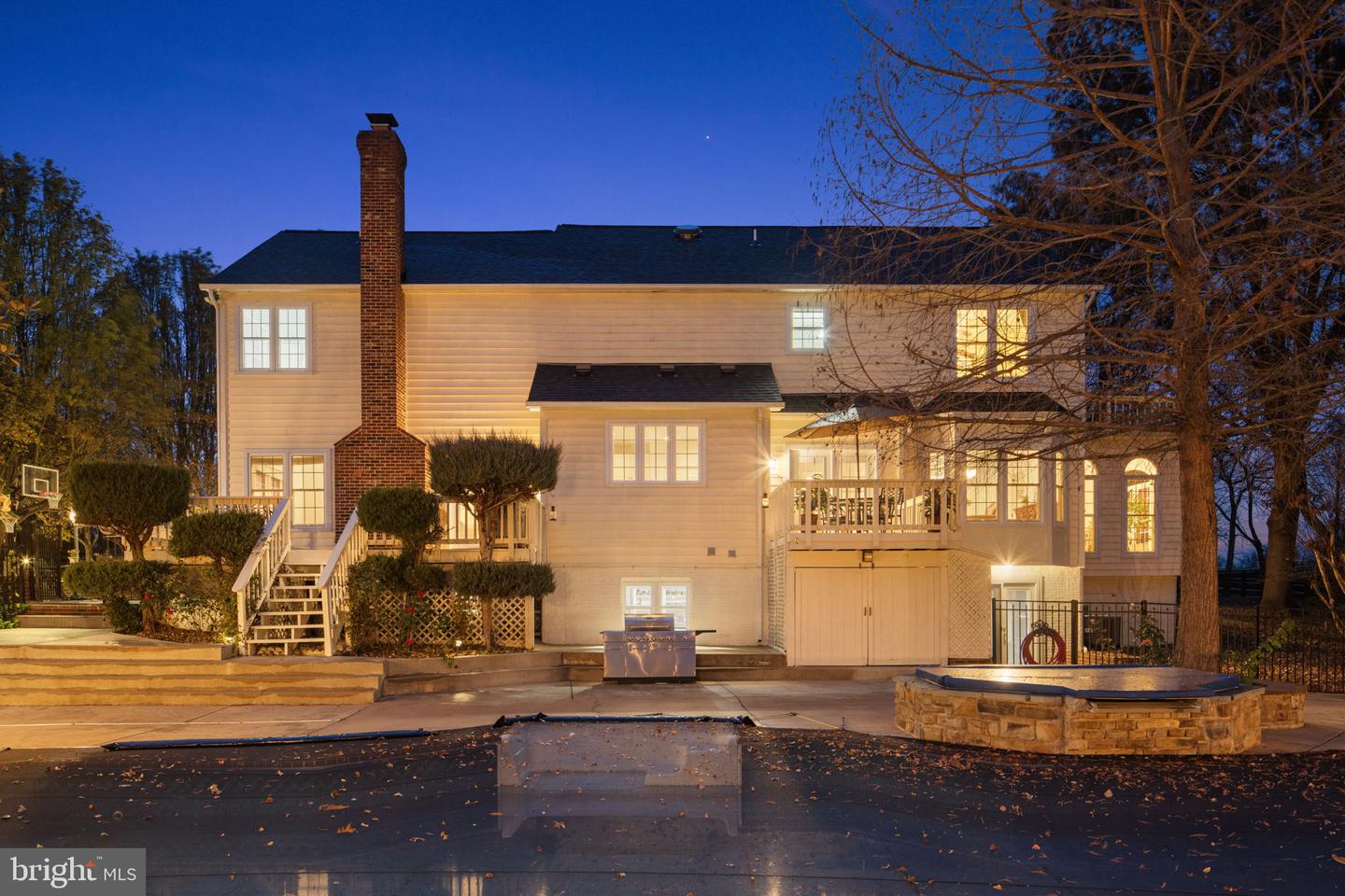 15700 TRAPSHIRE CT, WATERFORD, Virginia 20197, 5 Bedrooms Bedrooms, ,3 BathroomsBathrooms,Residential,For sale,15700 TRAPSHIRE CT,VALO2111108 MLS # VALO2111108 15700 TRAPSHIRE CT, WATERFORD, Virginia 20197, 5 Bedrooms Bedrooms, ,3 BathroomsBathrooms,Residential,For sale,15700 TRAPSHIRE CT,VALO2111108 MLS # VALO2111108