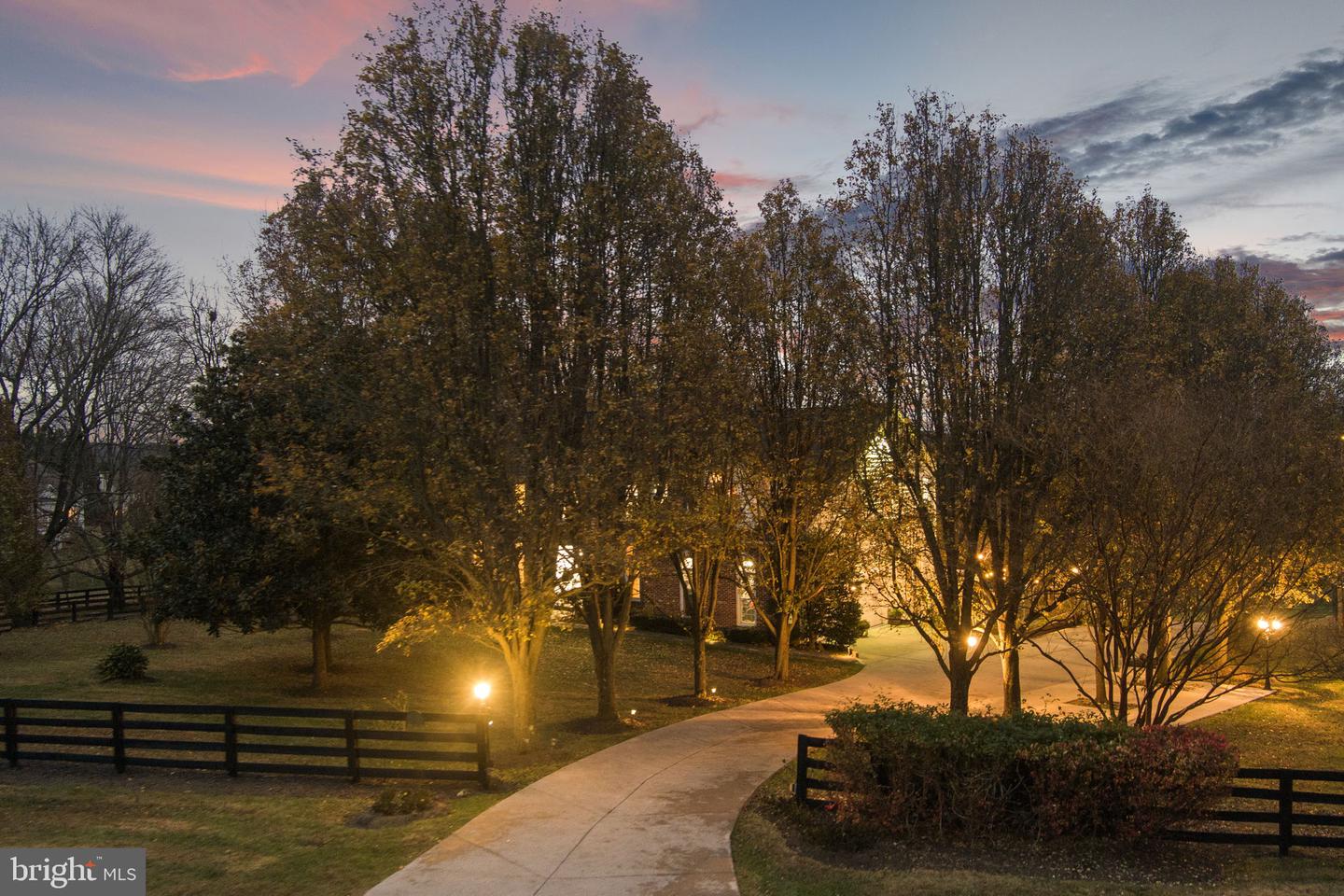 15700 TRAPSHIRE CT, WATERFORD, Virginia 20197, 5 Bedrooms Bedrooms, ,3 BathroomsBathrooms,Residential,For sale,15700 TRAPSHIRE CT,VALO2111108 MLS # VALO2111108 15700 TRAPSHIRE CT, WATERFORD, Virginia 20197, 5 Bedrooms Bedrooms, ,3 BathroomsBathrooms,Residential,For sale,15700 TRAPSHIRE CT,VALO2111108 MLS # VALO2111108