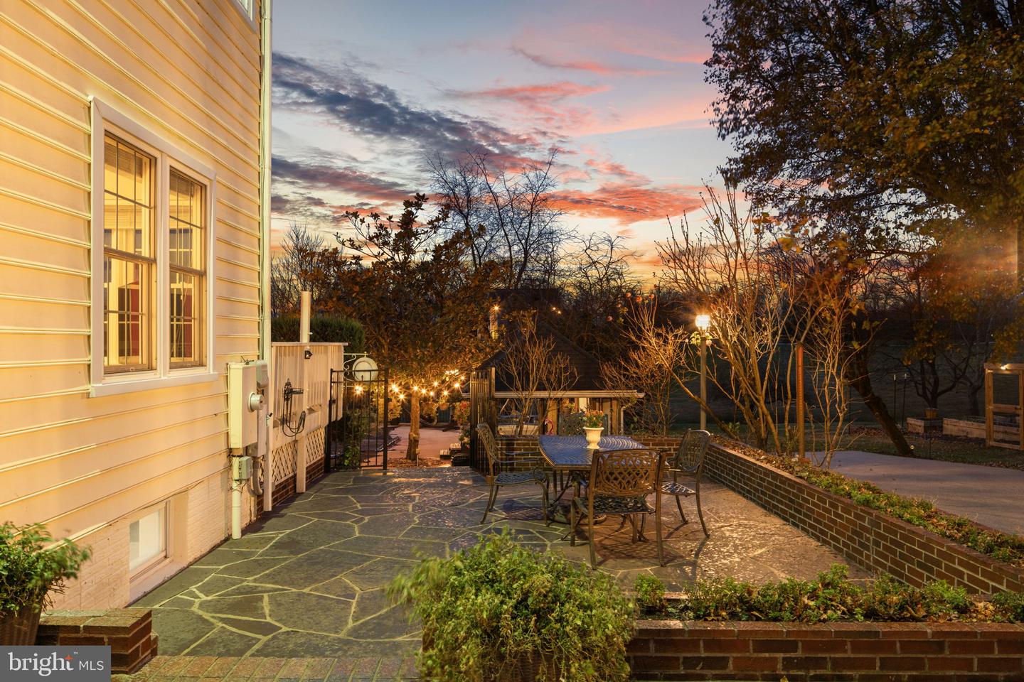 15700 TRAPSHIRE CT, WATERFORD, Virginia 20197, 5 Bedrooms Bedrooms, ,3 BathroomsBathrooms,Residential,For sale,15700 TRAPSHIRE CT,VALO2111108 MLS # VALO2111108 15700 TRAPSHIRE CT, WATERFORD, Virginia 20197, 5 Bedrooms Bedrooms, ,3 BathroomsBathrooms,Residential,For sale,15700 TRAPSHIRE CT,VALO2111108 MLS # VALO2111108