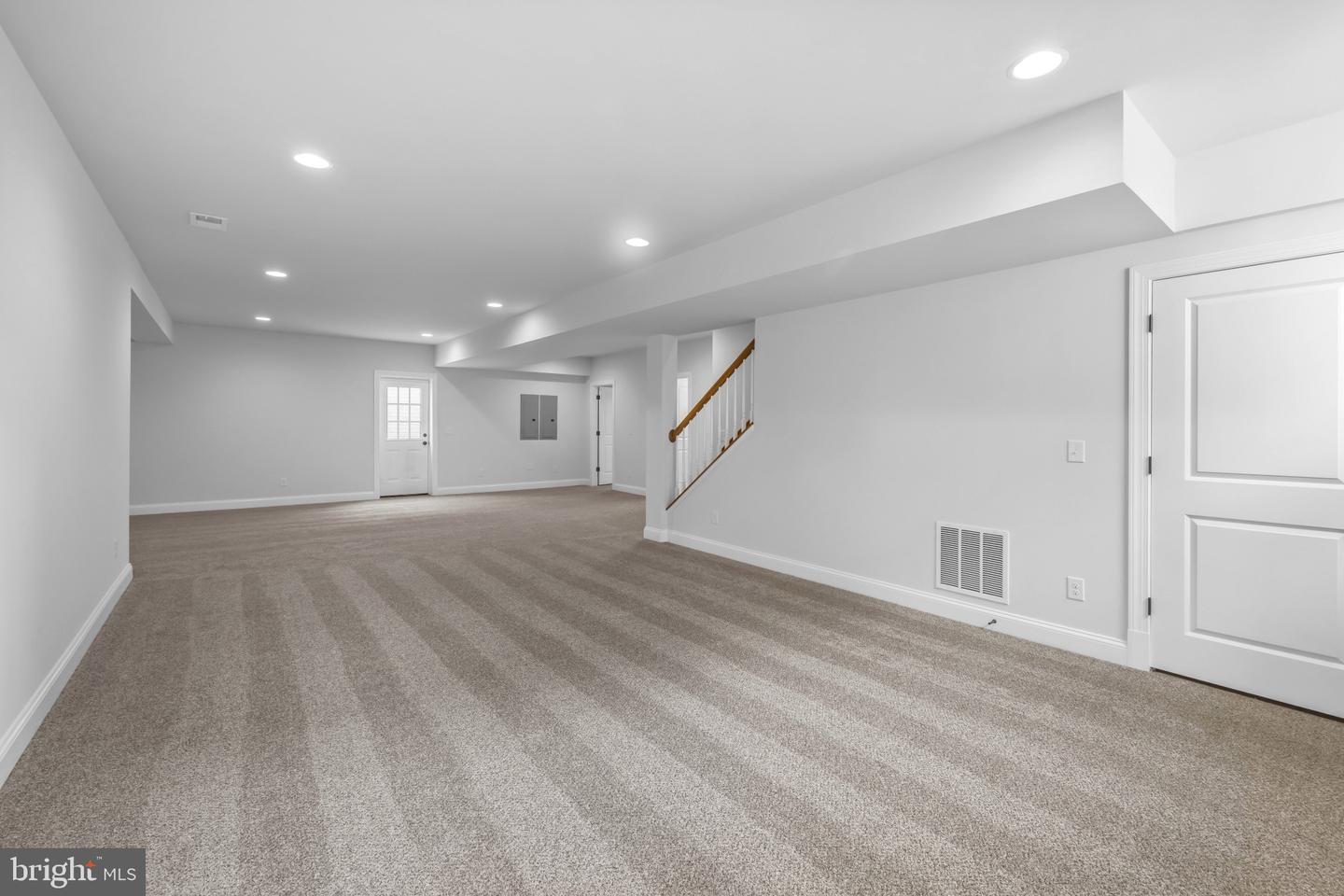 2728 BOSWELL AVE, ALEXANDRIA, Virginia 22306, 5 Bedrooms Bedrooms, ,4 BathroomsBathrooms,Residential,For sale,2728 BOSWELL AVE,VAFX2279008 MLS # VAFX2279008