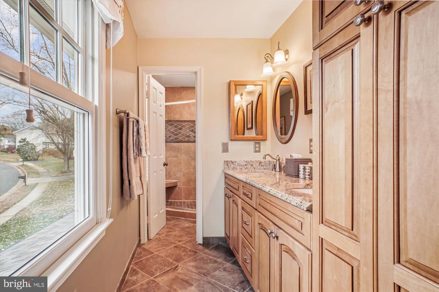 12406 SHALLOW FORD CT, HERNDON, Virginia 20170, 4 Bedrooms Bedrooms, ,2 BathroomsBathrooms,Residential,For sale,12406 SHALLOW FORD CT,VAFX2279254 MLS # VAFX2279254