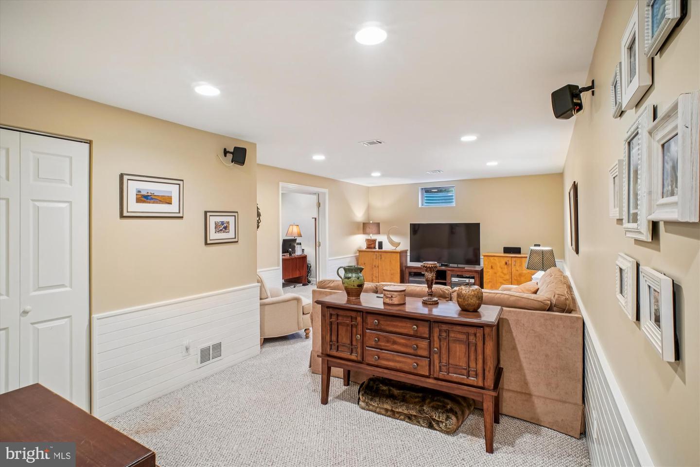 12406 SHALLOW FORD CT, HERNDON, Virginia 20170, 4 Bedrooms Bedrooms, ,2 BathroomsBathrooms,Residential,For sale,12406 SHALLOW FORD CT,VAFX2279254 MLS # VAFX2279254