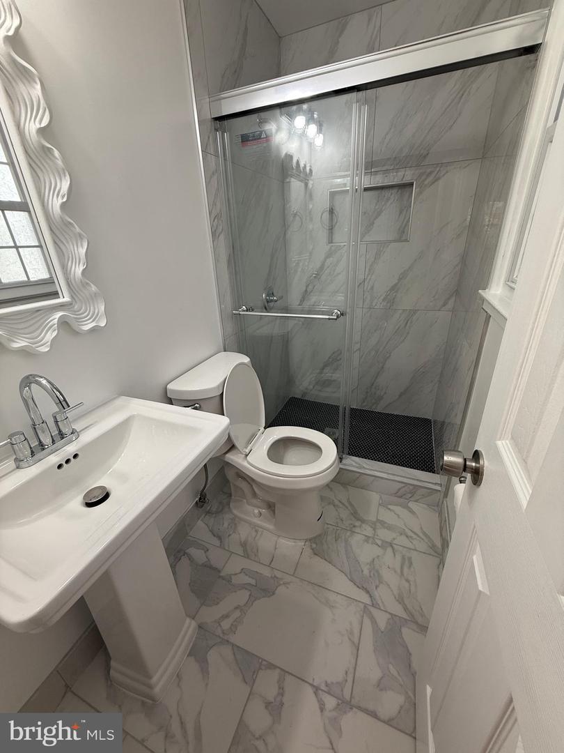 4721 SPRINGBROOK DR, ANNANDALE, Virginia 22003, 4 Bedrooms Bedrooms, ,3 BathroomsBathrooms,Residential,For sale,4721 SPRINGBROOK DR,VAFX2279264 MLS # VAFX2279264