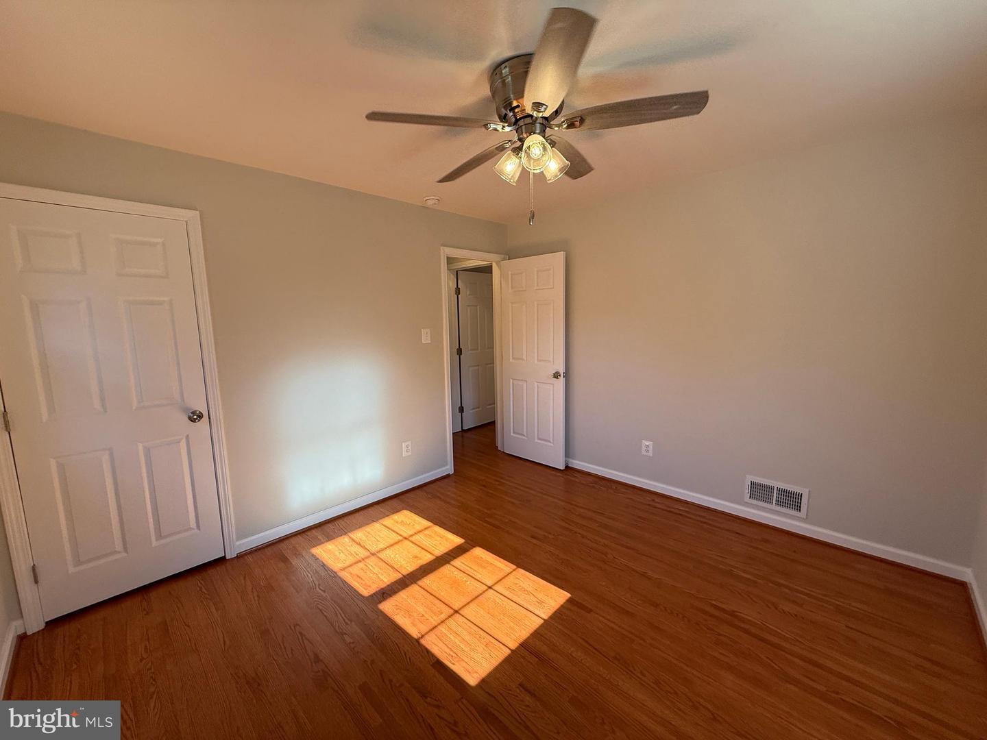 4721 SPRINGBROOK DR, ANNANDALE, Virginia 22003, 4 Bedrooms Bedrooms, ,3 BathroomsBathrooms,Residential,For sale,4721 SPRINGBROOK DR,VAFX2279264 MLS # VAFX2279264