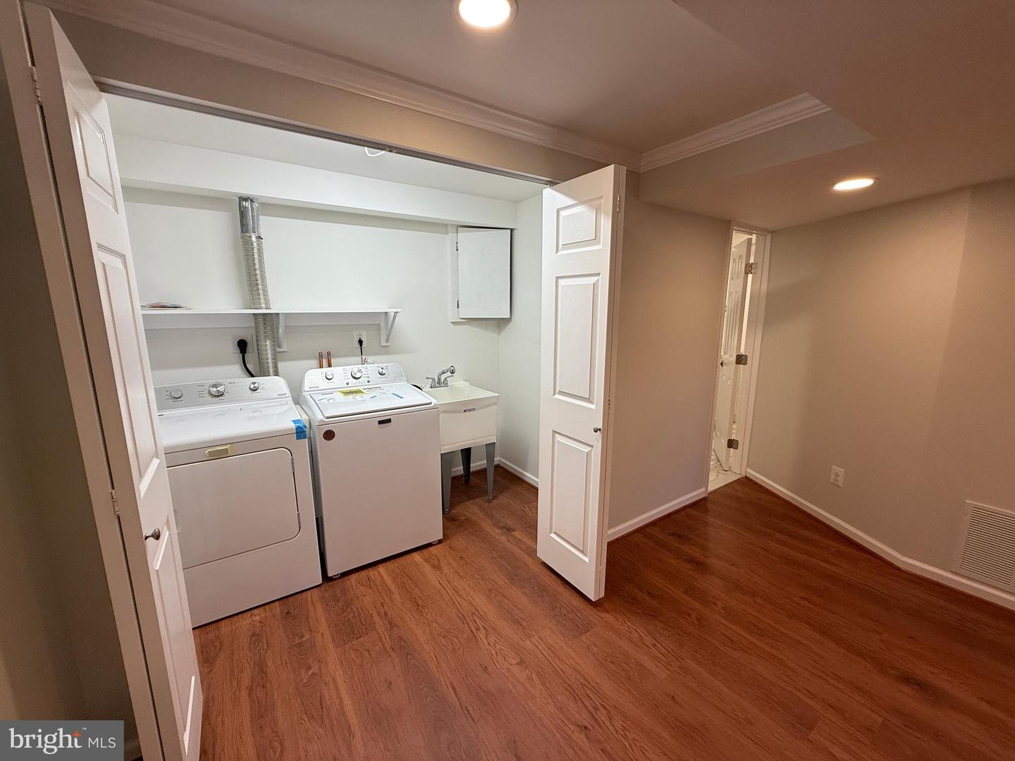 4721 SPRINGBROOK DR, ANNANDALE, Virginia 22003, 4 Bedrooms Bedrooms, ,3 BathroomsBathrooms,Residential,For sale,4721 SPRINGBROOK DR,VAFX2279264 MLS # VAFX2279264