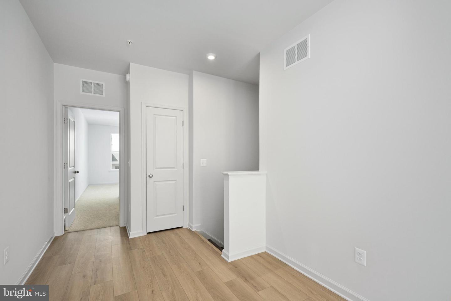 2540 NEABSCO COMMON PL, WOODBRIDGE, Virginia 22191, 2 Bedrooms Bedrooms, ,2 BathroomsBathrooms,Residential,For sale,2540 NEABSCO COMMON PL,VAPW2107850 MLS # VAPW2107850