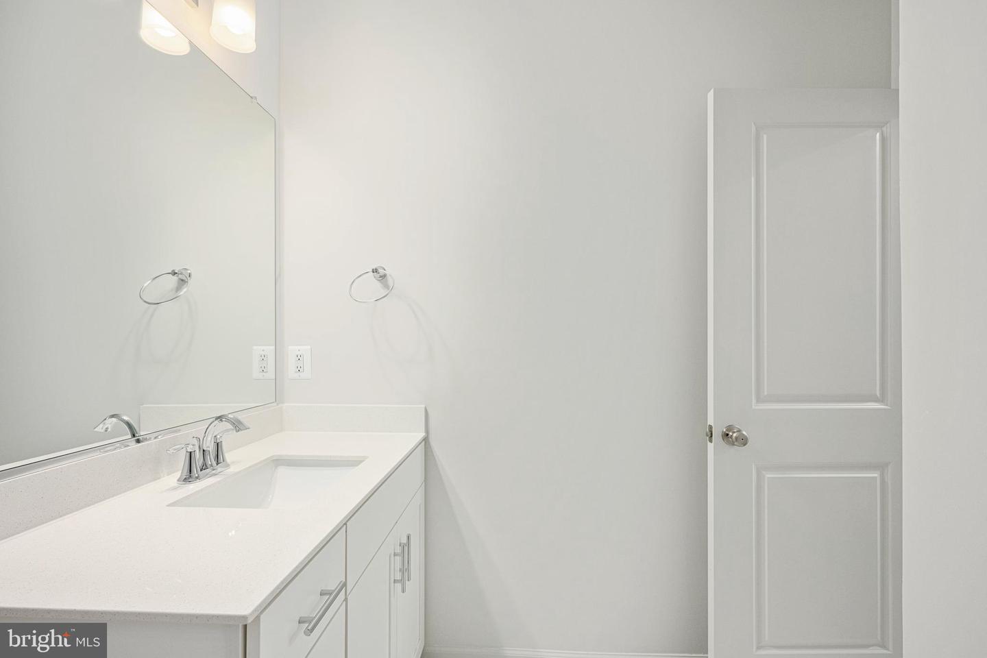 2540 NEABSCO COMMON PL, WOODBRIDGE, Virginia 22191, 2 Bedrooms Bedrooms, ,2 BathroomsBathrooms,Residential,For sale,2540 NEABSCO COMMON PL,VAPW2107850 MLS # VAPW2107850