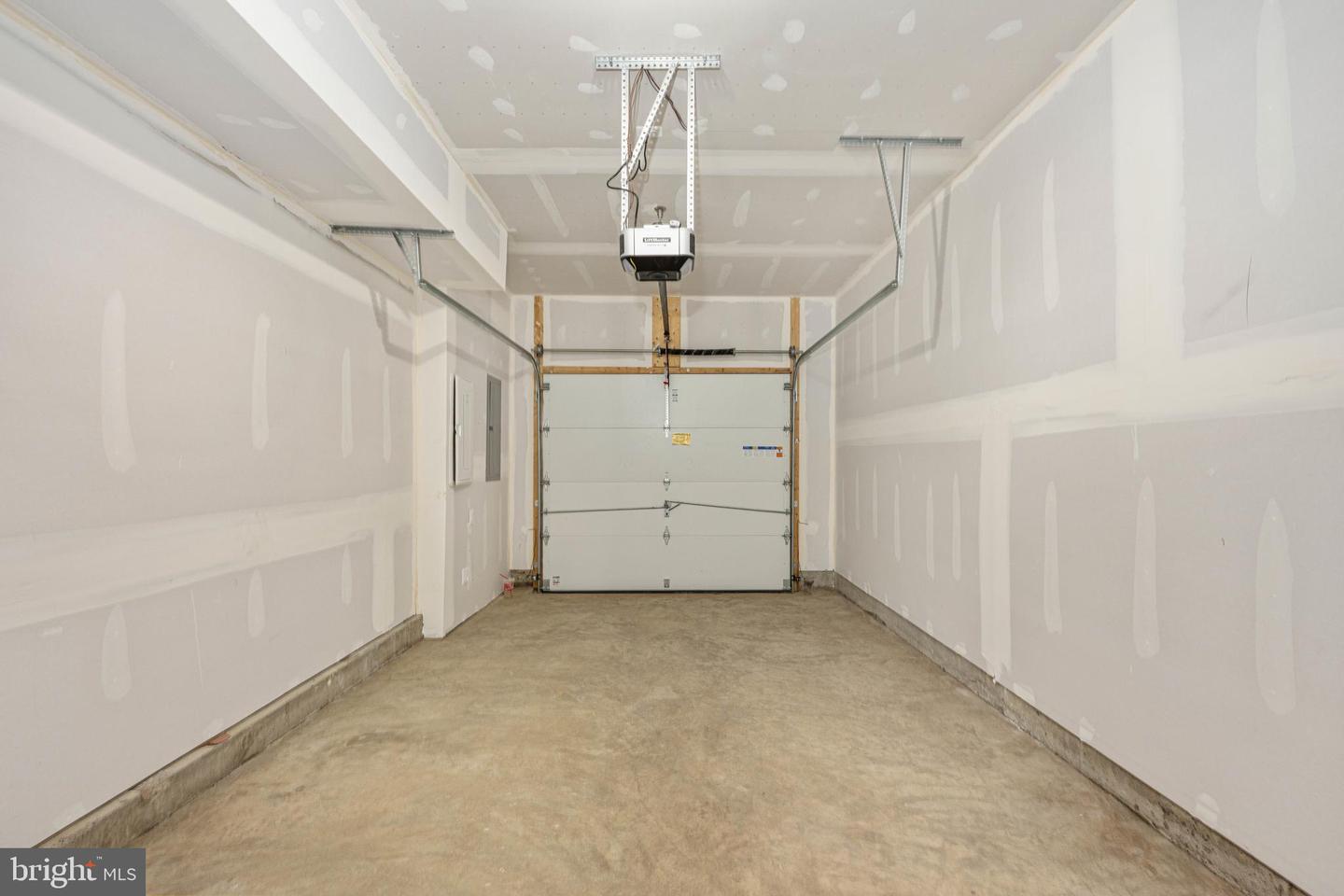 2540 NEABSCO COMMON PL, WOODBRIDGE, Virginia 22191, 2 Bedrooms Bedrooms, ,2 BathroomsBathrooms,Residential,For sale,2540 NEABSCO COMMON PL,VAPW2107850 MLS # VAPW2107850