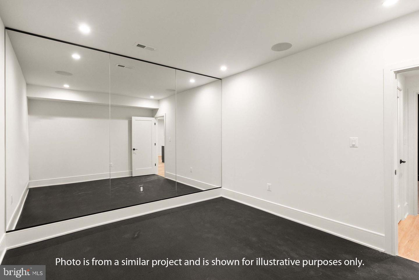 2322 N NOTTINGHAM ST, ARLINGTON, Virginia 22205, 6 Bedrooms Bedrooms, ,5 BathroomsBathrooms,Residential,For sale,2322 N NOTTINGHAM ST,VAAR2066088 MLS # VAAR2066088