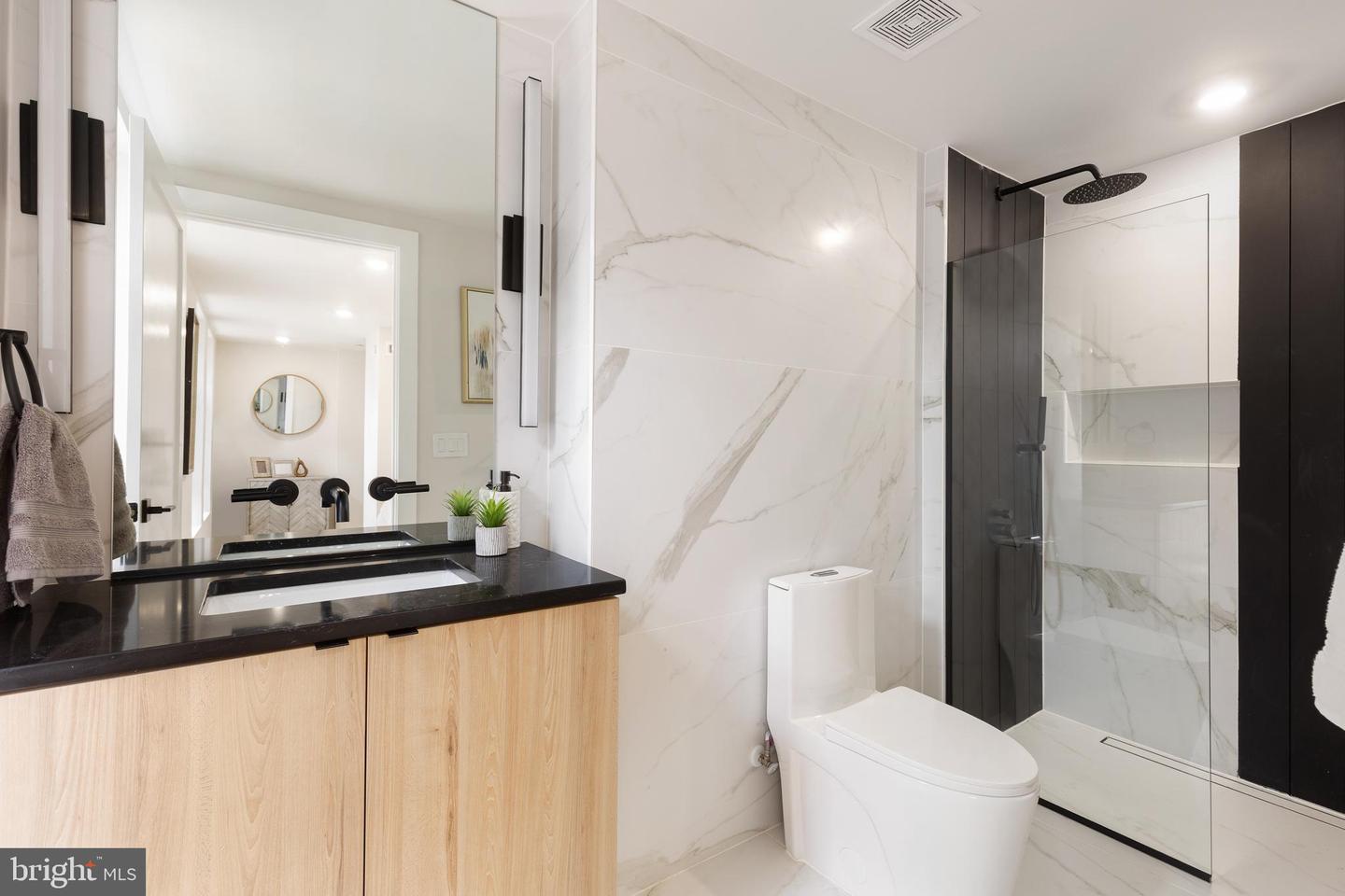 1208 M ST NW #12, WASHINGTON, District Of Columbia 20005, 2 Bedrooms Bedrooms, ,2 BathroomsBathrooms,Residential,For sale,1208 M ST NW #12,DCDC2232064 MLS # DCDC2232064