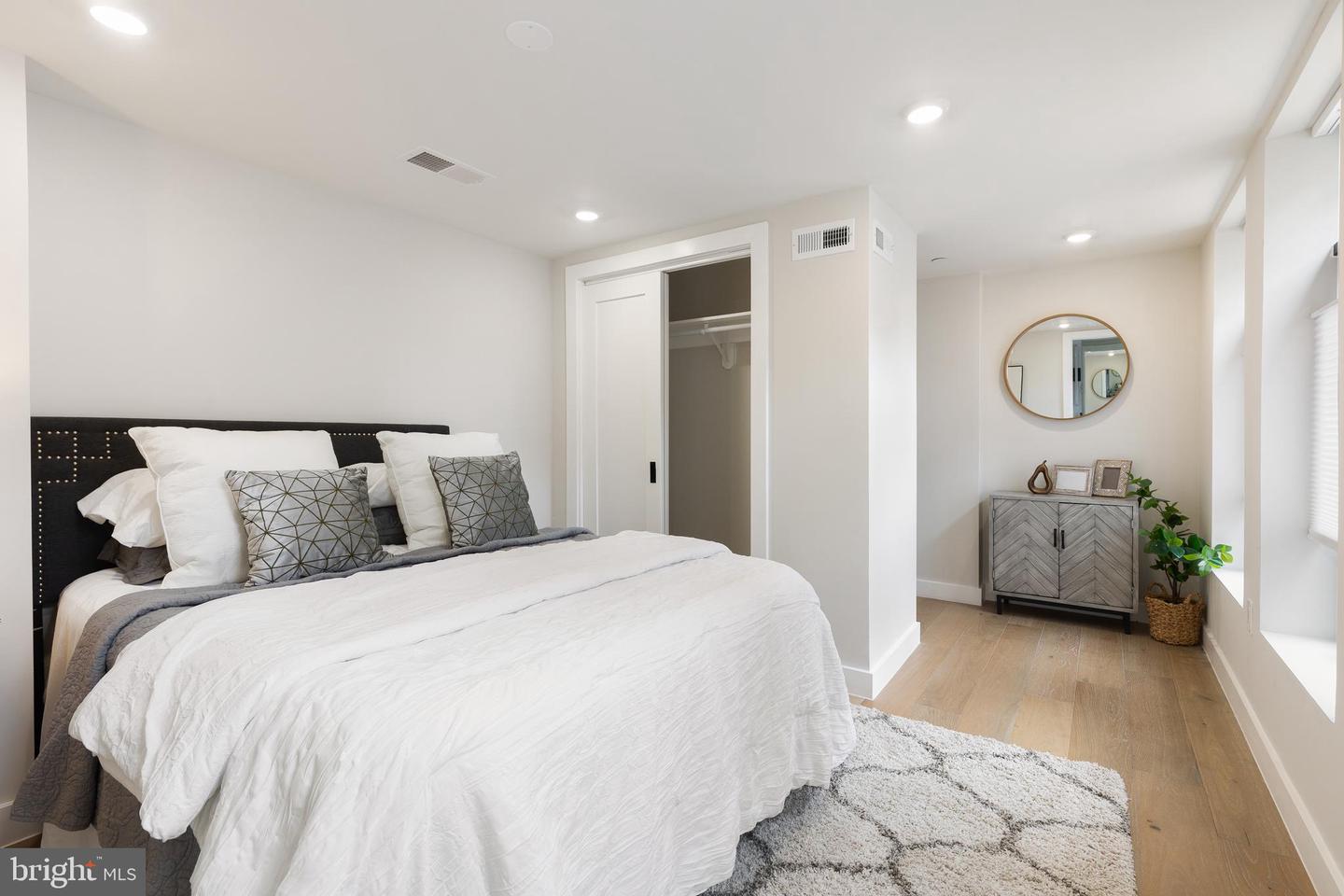 1208 M ST NW #12, WASHINGTON, District Of Columbia 20005, 2 Bedrooms Bedrooms, ,2 BathroomsBathrooms,Residential,For sale,1208 M ST NW #12,DCDC2232064 MLS # DCDC2232064