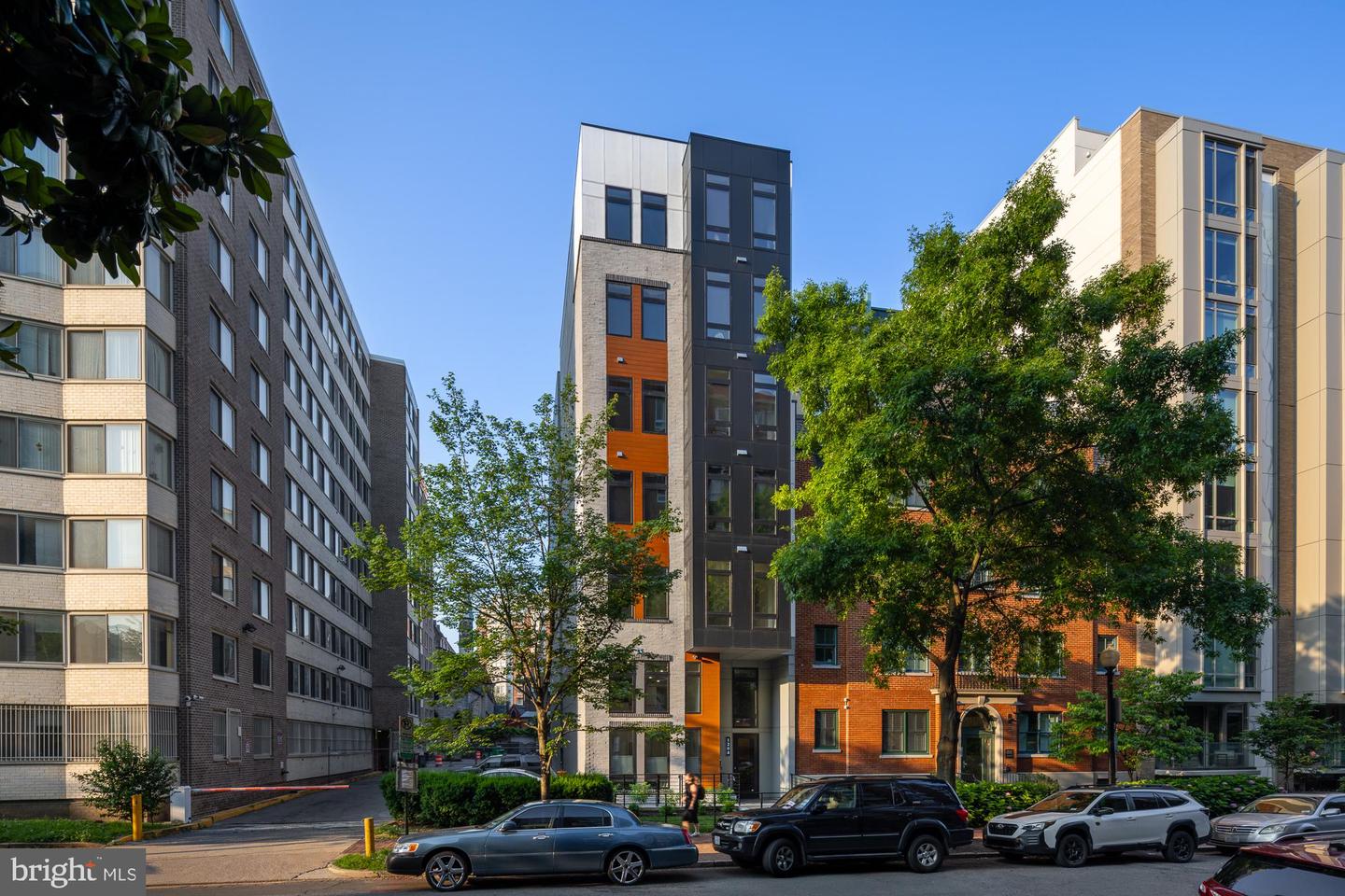 1208 M ST NW #12, WASHINGTON, District Of Columbia 20005, 2 Bedrooms Bedrooms, ,2 BathroomsBathrooms,Residential,For sale,1208 M ST NW #12,DCDC2232064 MLS # DCDC2232064