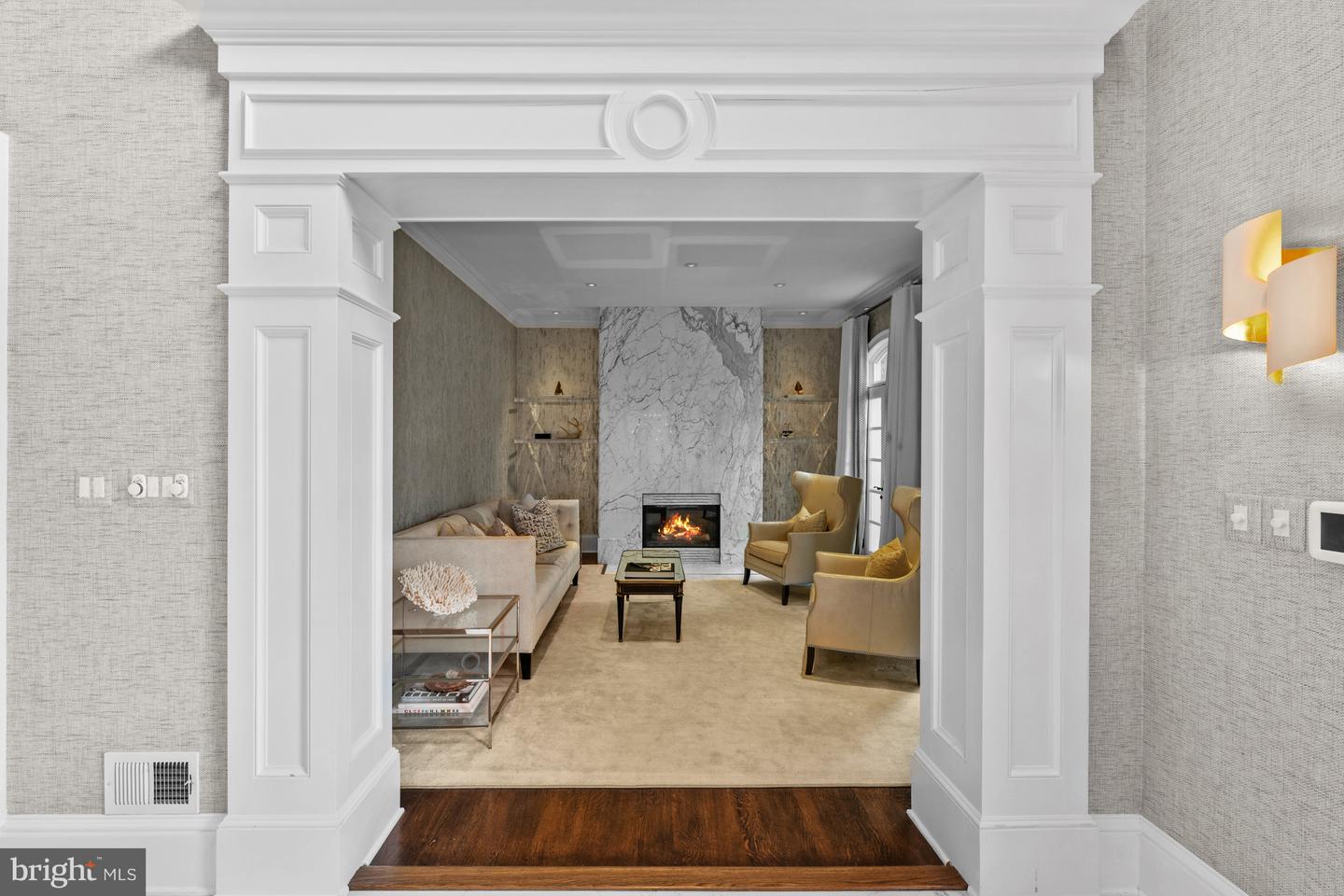 8305 FOX HAVEN DR, MCLEAN, Virginia 22102, 5 Bedrooms Bedrooms, ,6 BathroomsBathrooms,Residential,For sale,8305 FOX HAVEN DR,VAFX2279404 MLS # VAFX2279404