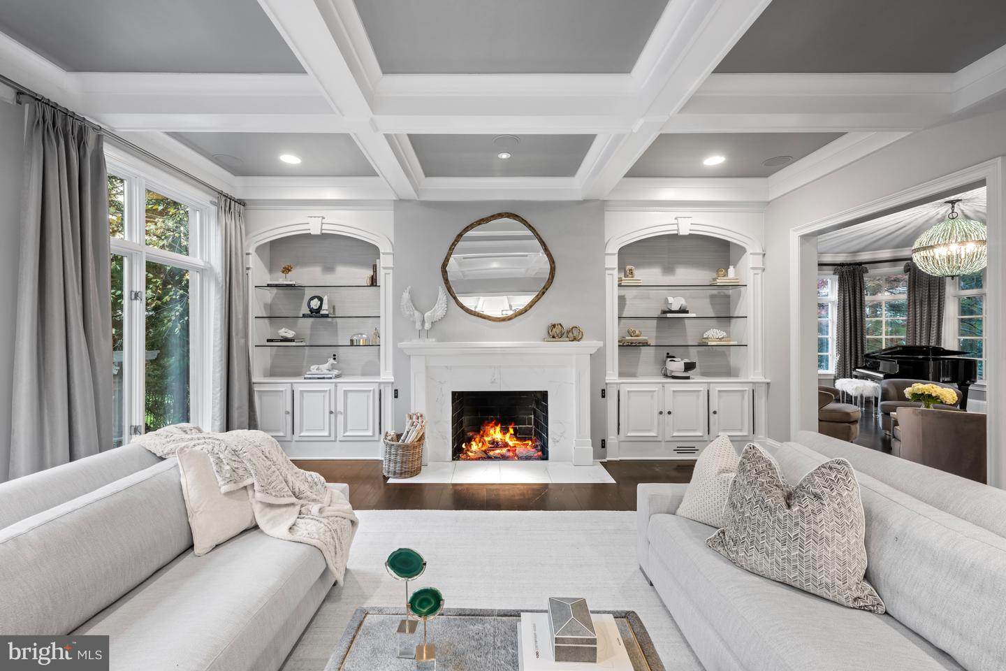 8305 FOX HAVEN DR, MCLEAN, Virginia 22102, 5 Bedrooms Bedrooms, ,6 BathroomsBathrooms,Residential,For sale,8305 FOX HAVEN DR,VAFX2279404 MLS # VAFX2279404