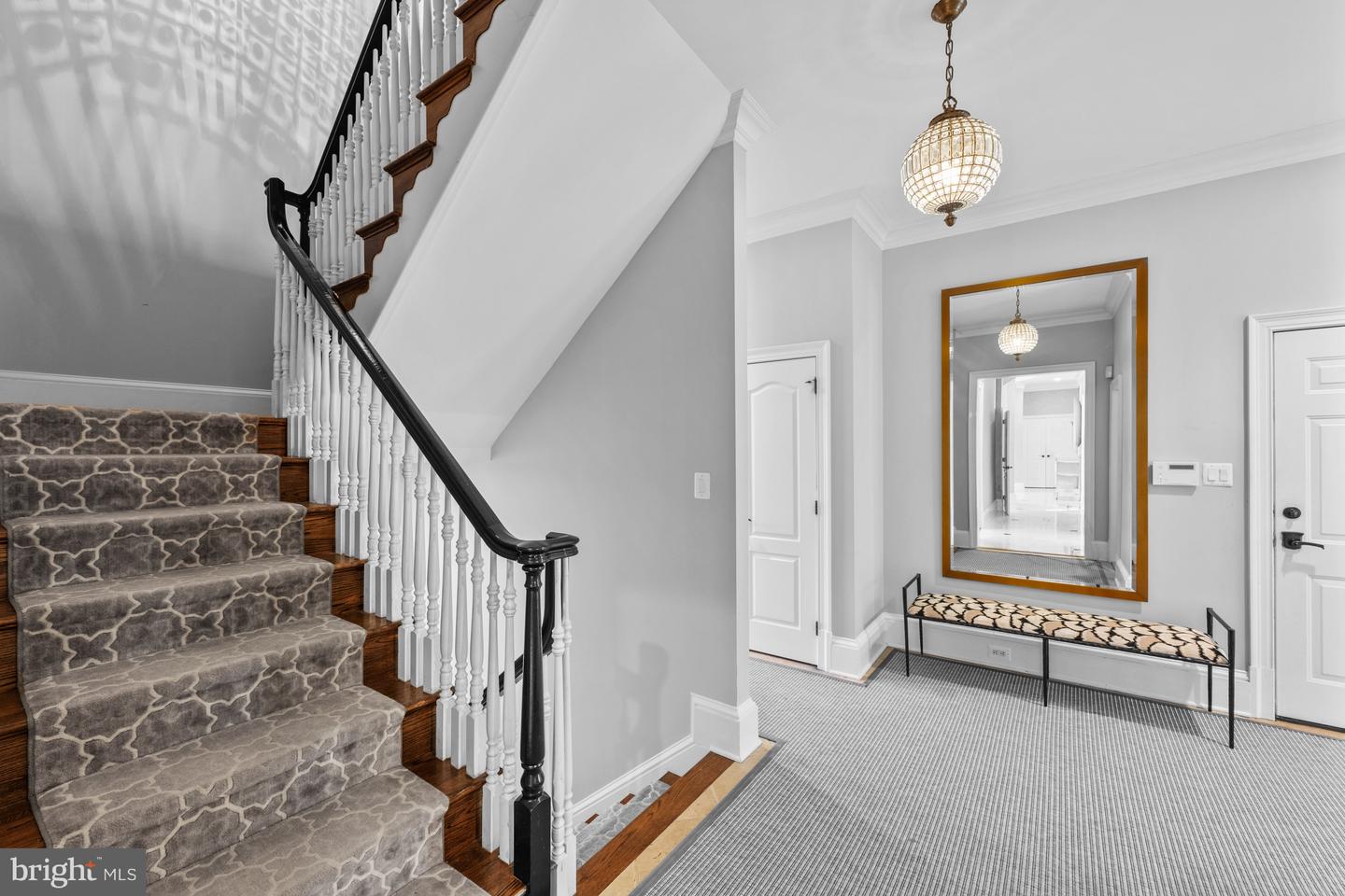 8305 FOX HAVEN DR, MCLEAN, Virginia 22102, 5 Bedrooms Bedrooms, ,6 BathroomsBathrooms,Residential,For sale,8305 FOX HAVEN DR,VAFX2279404 MLS # VAFX2279404