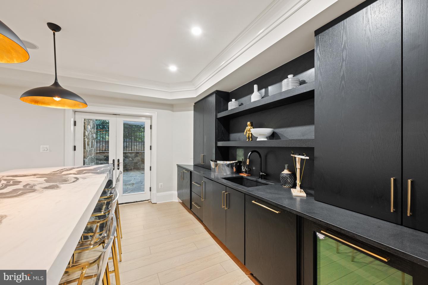 8305 FOX HAVEN DR, MCLEAN, Virginia 22102, 5 Bedrooms Bedrooms, ,6 BathroomsBathrooms,Residential,For sale,8305 FOX HAVEN DR,VAFX2279404 MLS # VAFX2279404