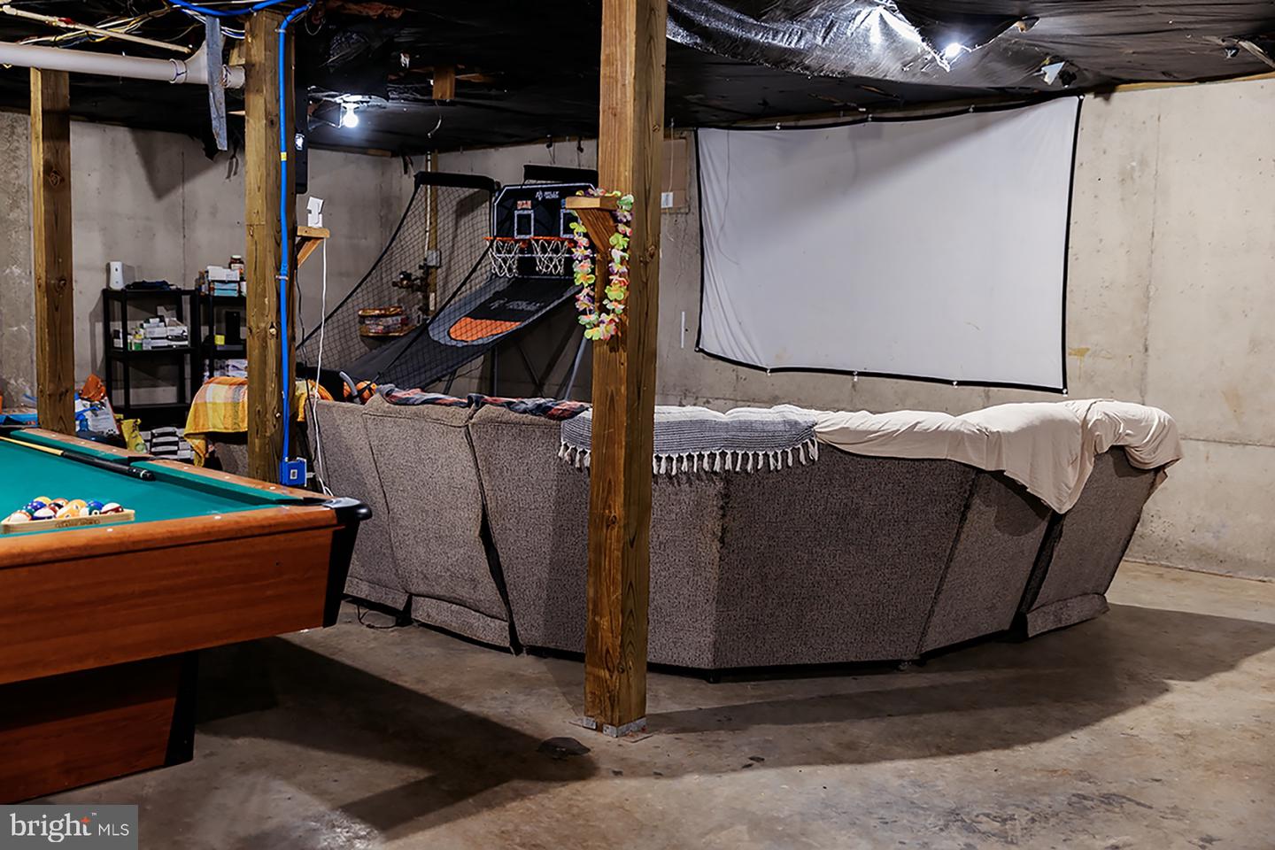 80 SANDPIPER DR, BASYE, Virginia 22810, 4 Bedrooms Bedrooms, ,2 BathroomsBathrooms,Residential,For sale,80 SANDPIPER DR,VASH2013018 MLS # VASH2013018