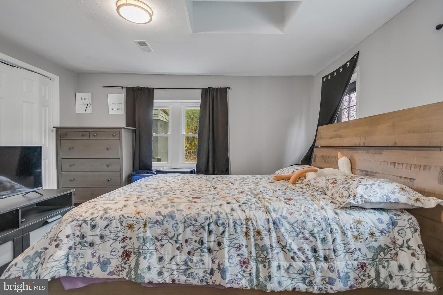 1101 51ST PL NE, WASHINGTON, District Of Columbia 20019, 4 Bedrooms Bedrooms, ,2 BathroomsBathrooms,Residential,For sale,1101 51ST PL NE,DCDC2232100 MLS # DCDC2232100