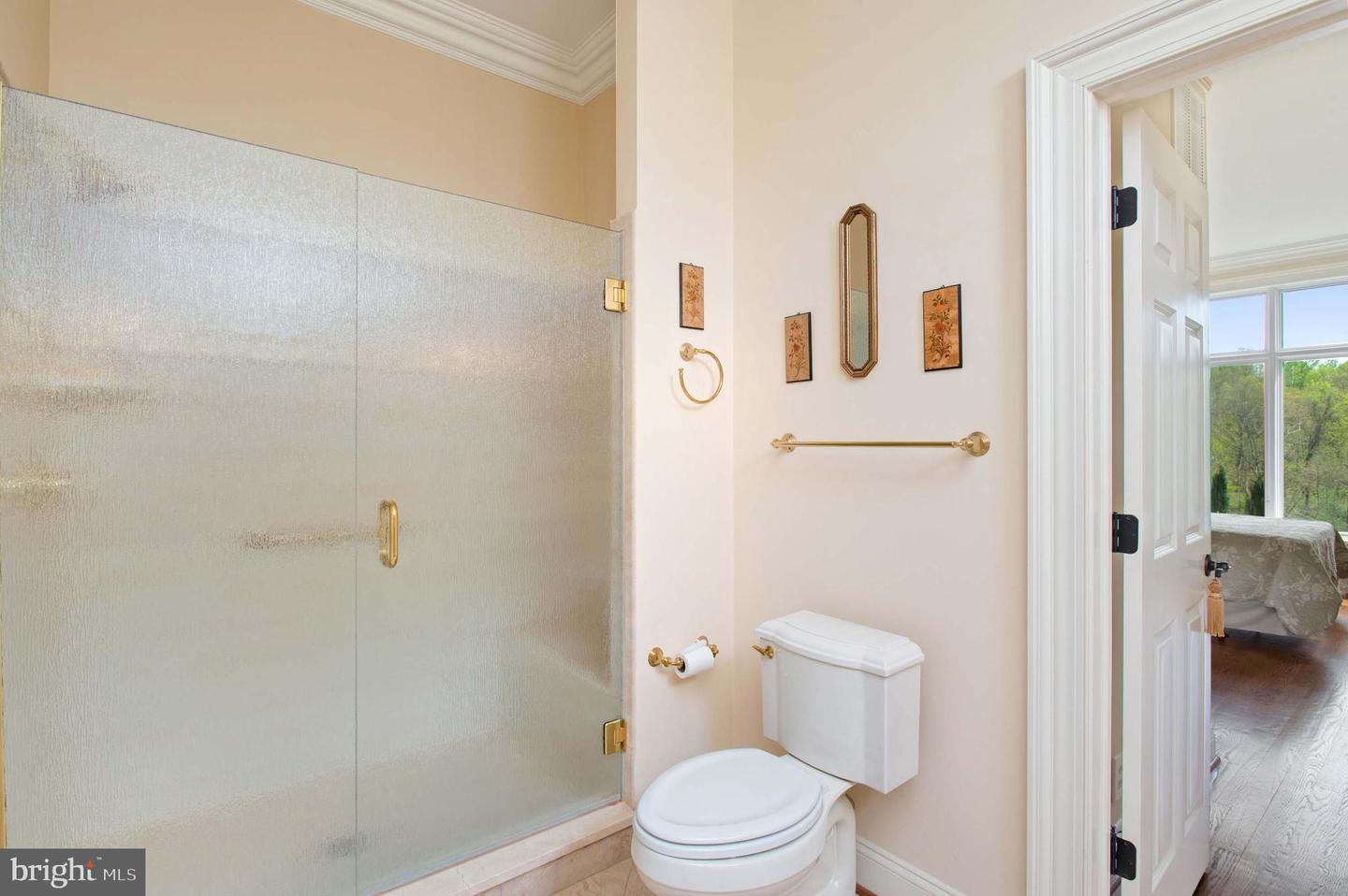 35162 NOTRE DAME LN, MIDDLEBURG, Virginia 20117, 4 Bedrooms Bedrooms, 12 Rooms Rooms,3 BathroomsBathrooms,Residential,For sale,35162 NOTRE DAME LN,VALO2111254 MLS # VALO2111254