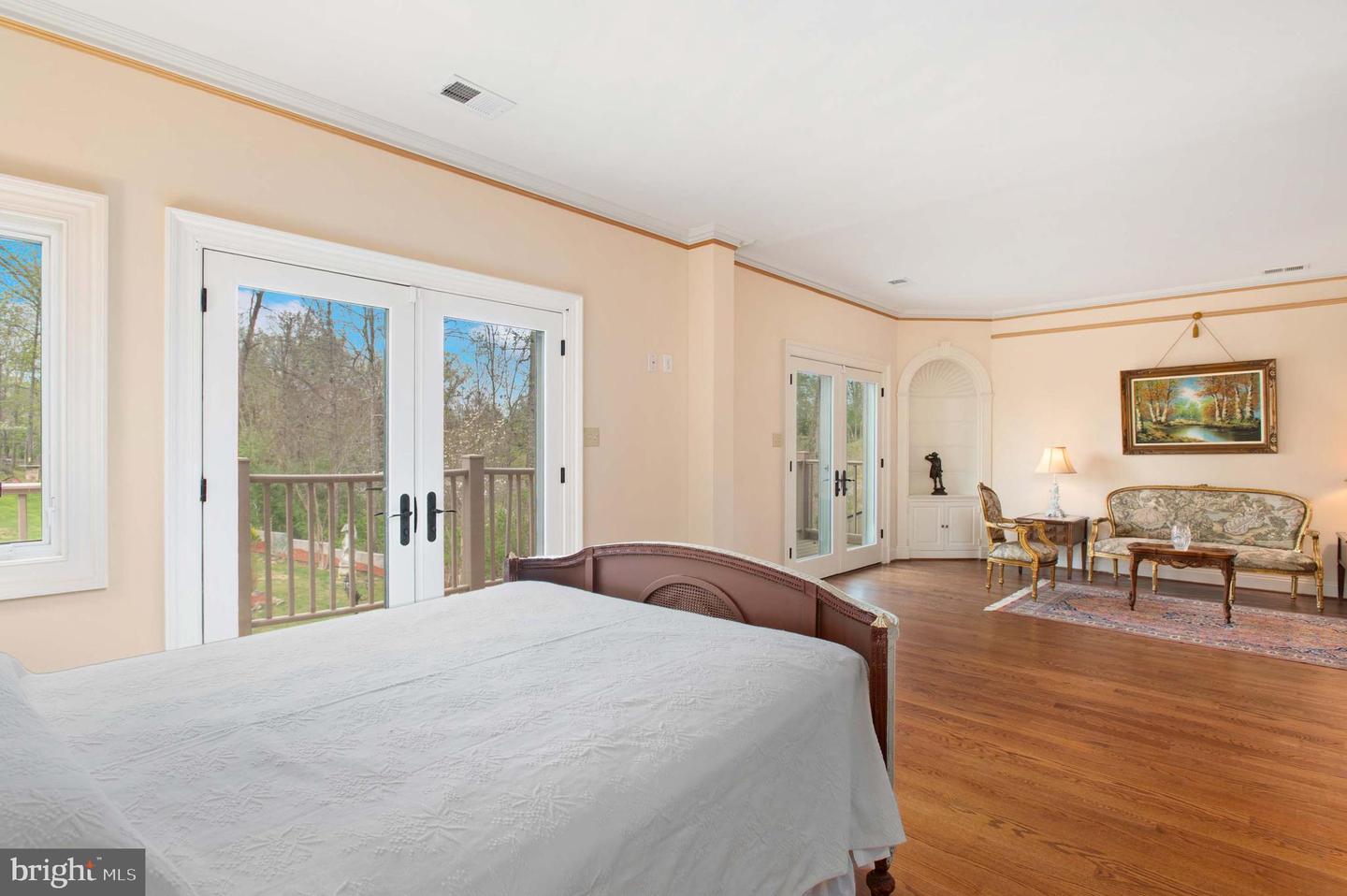 35162 NOTRE DAME LN, MIDDLEBURG, Virginia 20117, 4 Bedrooms Bedrooms, 12 Rooms Rooms,3 BathroomsBathrooms,Residential,For sale,35162 NOTRE DAME LN,VALO2111254 MLS # VALO2111254