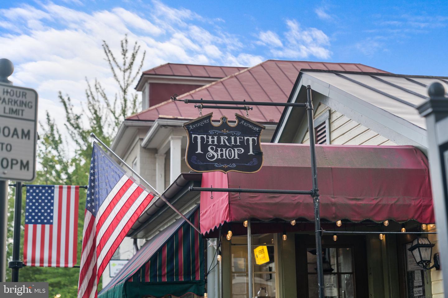 35162 NOTRE DAME LN, MIDDLEBURG, Virginia 20117, 4 Bedrooms Bedrooms, 12 Rooms Rooms,3 BathroomsBathrooms,Residential,For sale,35162 NOTRE DAME LN,VALO2111254 MLS # VALO2111254