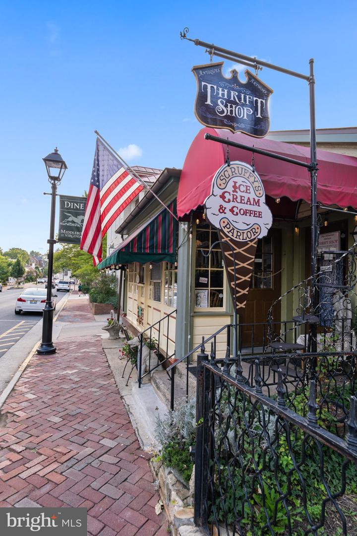 35162 NOTRE DAME LN, MIDDLEBURG, Virginia 20117, 4 Bedrooms Bedrooms, 12 Rooms Rooms,3 BathroomsBathrooms,Residential,For sale,35162 NOTRE DAME LN,VALO2111254 MLS # VALO2111254