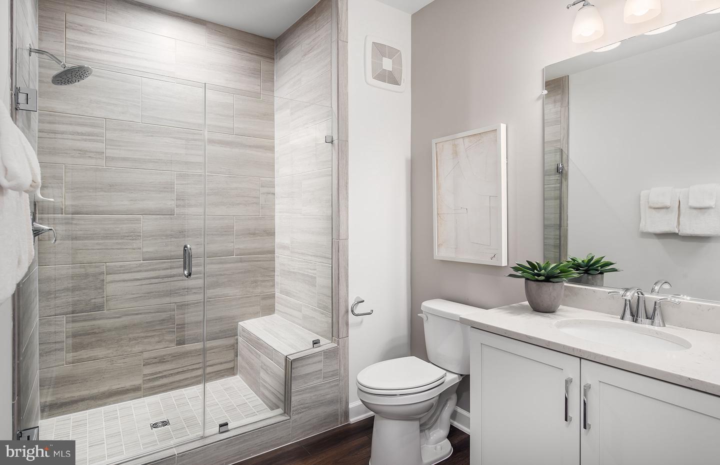 5800 MOONSTONE WAY #1, HAYMARKET, Virginia 20169, 2 Bedrooms Bedrooms, ,2 BathroomsBathrooms,Residential,For sale,5800 MOONSTONE WAY #1,VAPW2107878 MLS # VAPW2107878