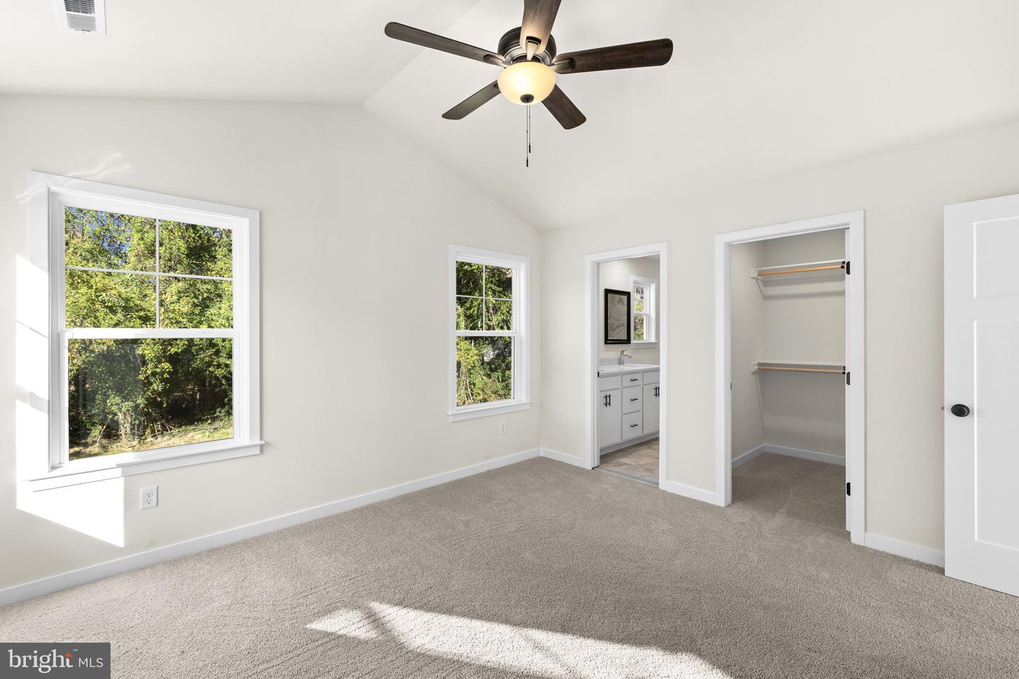 715 LAKEVIEW DR, COLONIAL BEACH, Virginia 22443, 3 Bedrooms Bedrooms, 11 Rooms Rooms,2 BathroomsBathrooms,Residential,For sale,715 LAKEVIEW DR,VAWE2010122 MLS # VAWE2010122