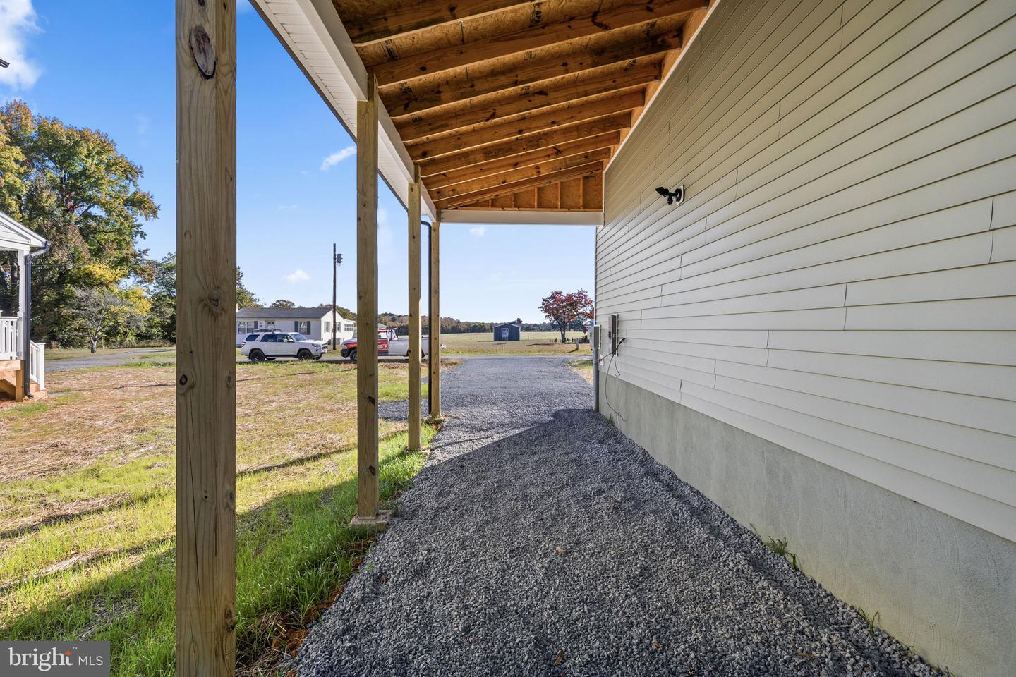 715 LAKEVIEW DR, COLONIAL BEACH, Virginia 22443, 3 Bedrooms Bedrooms, 11 Rooms Rooms,2 BathroomsBathrooms,Residential,For sale,715 LAKEVIEW DR,VAWE2010122 MLS # VAWE2010122