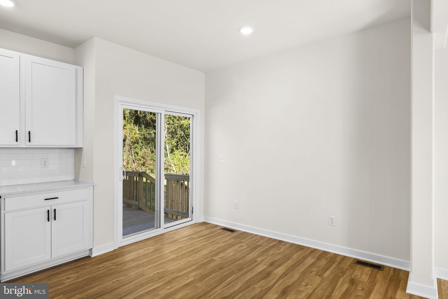 739 LAKEVIEW DR, COLONIAL BEACH, Virginia 22443, 3 Bedrooms Bedrooms, ,2 BathroomsBathrooms,Residential,For sale,739 LAKEVIEW DR,VAWE2010126 MLS # VAWE2010126