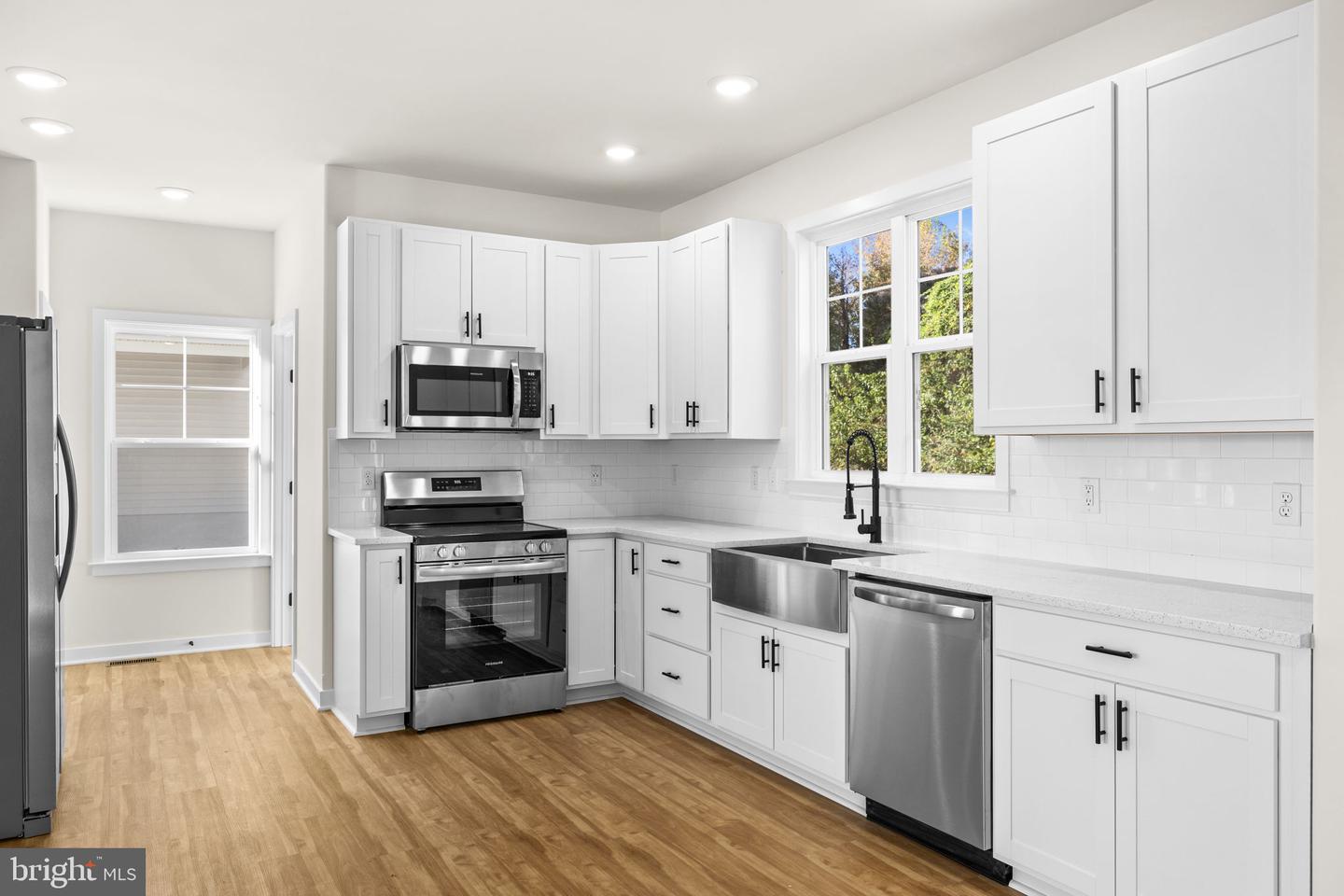 739 LAKEVIEW DR, COLONIAL BEACH, Virginia 22443, 3 Bedrooms Bedrooms, ,2 BathroomsBathrooms,Residential,For sale,739 LAKEVIEW DR,VAWE2010126 MLS # VAWE2010126