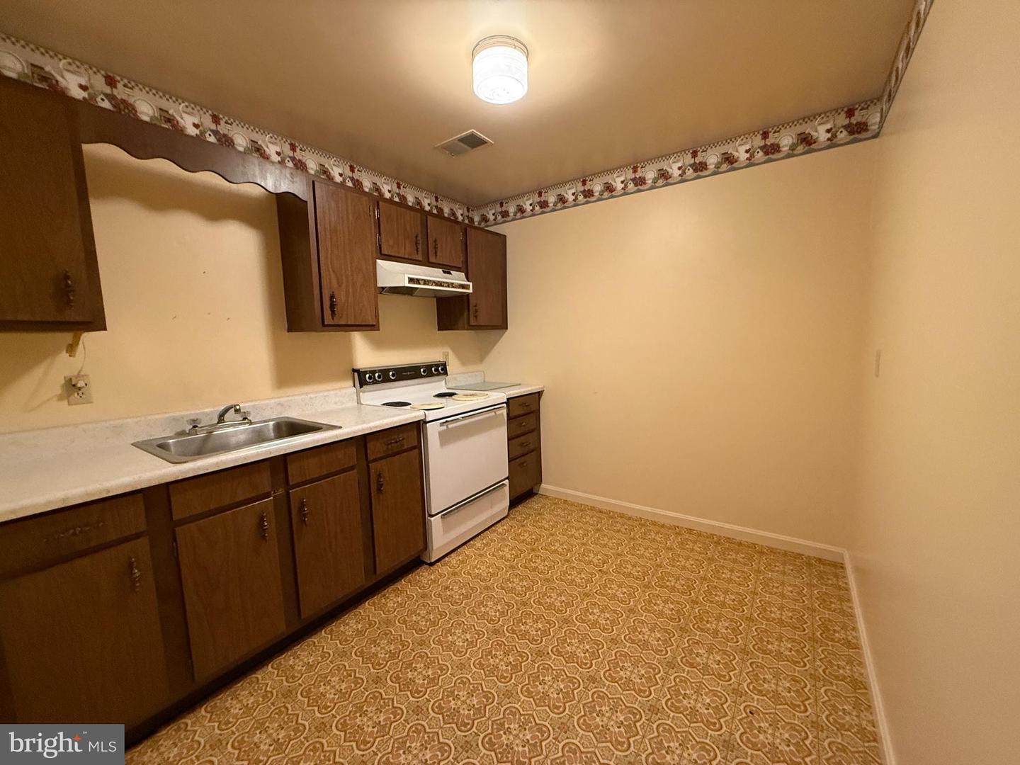 309 LAUREL AVE, FREDERICKSBURG, Virginia 22408, 4 Bedrooms Bedrooms, ,3 BathroomsBathrooms,Residential,For sale,309 LAUREL AVE,VASP2037642 MLS # VASP2037642 309 LAUREL AVE, FREDERICKSBURG, Virginia 22408, 4 Bedrooms Bedrooms, ,3 BathroomsBathrooms,Residential,For sale,309 LAUREL AVE,VASP2037642 MLS # VASP2037642