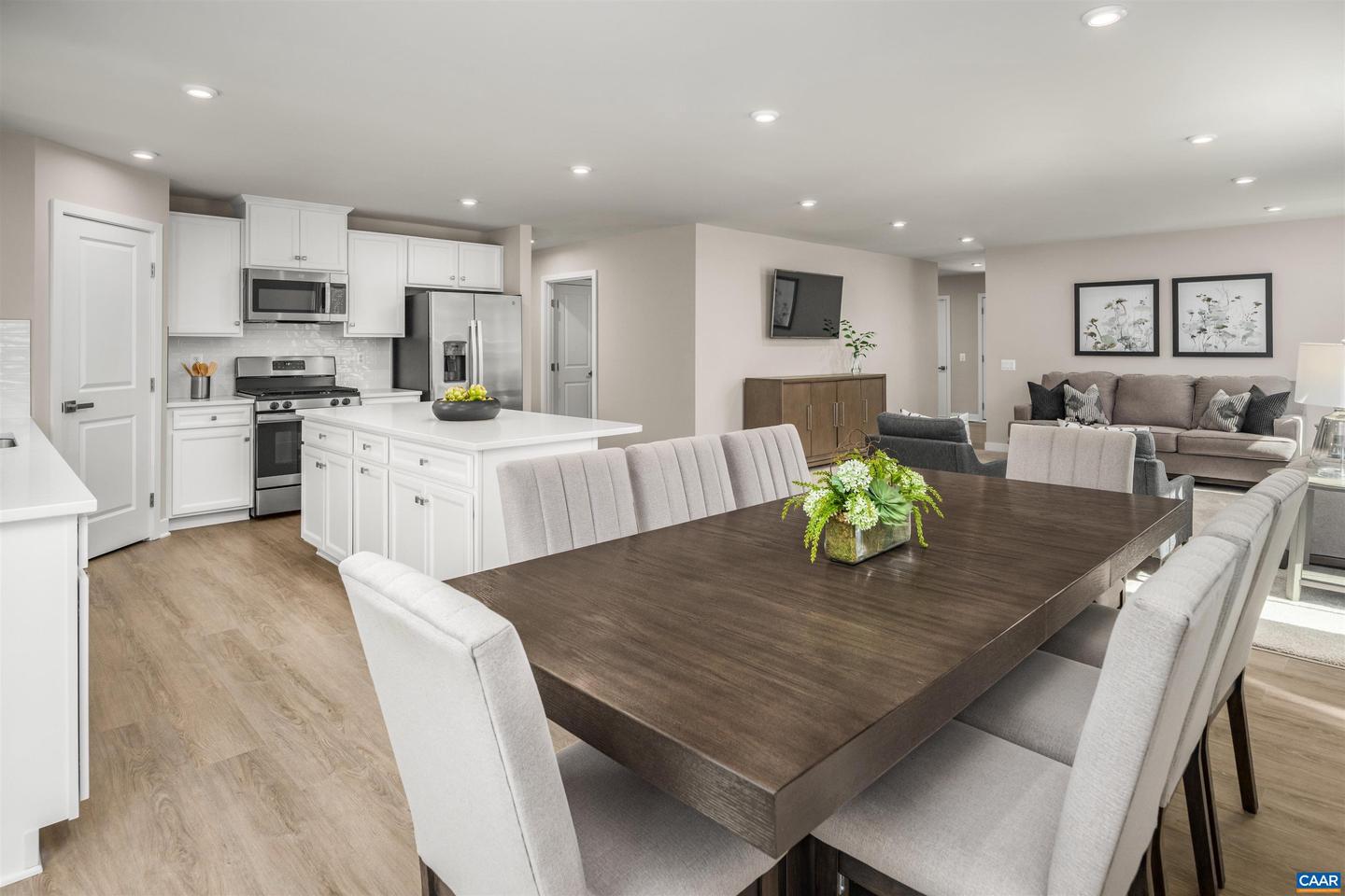 141 WHITE SANDS BLVD, BARBOURSVILLE, Virginia 22923, 2 Bedrooms Bedrooms, ,2 BathroomsBathrooms,Residential,For sale,141 WHITE SANDS BLVD,671197 MLS # 671197