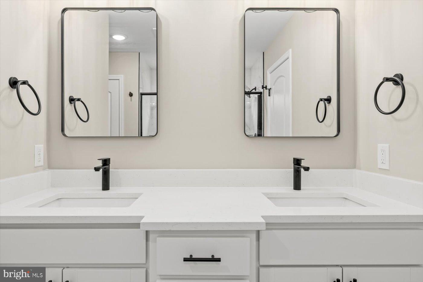 9019 SMITHS BEND RD, FREDERICKSBURG, Virginia 22407, 4 Bedrooms Bedrooms, 14 Rooms Rooms,2 BathroomsBathrooms,Residential,For sale,9019 SMITHS BEND RD,VASP2037644 MLS # VASP2037644