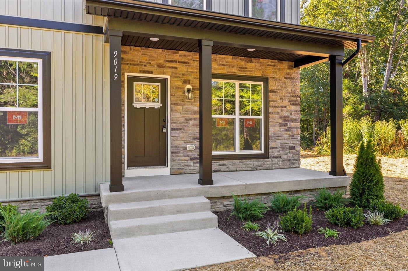 9019 SMITHS BEND RD, FREDERICKSBURG, Virginia 22407, 4 Bedrooms Bedrooms, 14 Rooms Rooms,2 BathroomsBathrooms,Residential,For sale,9019 SMITHS BEND RD,VASP2037644 MLS # VASP2037644