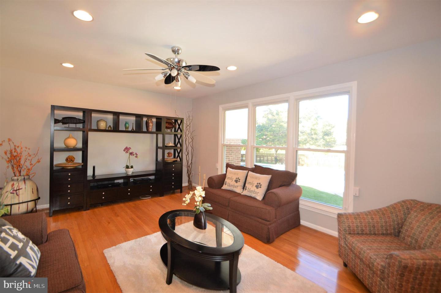 12614 OXON RD, HERNDON, Virginia 20171, 4 Bedrooms Bedrooms, ,3 BathroomsBathrooms,Residential,For sale,12614 OXON RD,VAFX2279522 MLS # VAFX2279522 12614 OXON RD, HERNDON, Virginia 20171, 4 Bedrooms Bedrooms, ,3 BathroomsBathrooms,Residential,For sale,12614 OXON RD,VAFX2279522 MLS # VAFX2279522