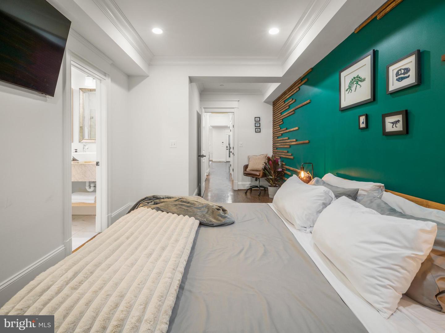 1717 EUCLID ST NW #1, WASHINGTON, District Of Columbia 20009, 1 Bedroom Bedrooms, 5 Rooms Rooms,2 BathroomsBathrooms,Residential,For sale,1717 EUCLID ST NW #1,DCDC2184726 MLS # DCDC2184726 1717 EUCLID ST NW #1, WASHINGTON, District Of Columbia 20009, 1 Bedroom Bedrooms, 5 Rooms Rooms,2 BathroomsBathrooms,Residential,For sale,1717 EUCLID ST NW #1,DCDC2184726 MLS # DCDC2184726