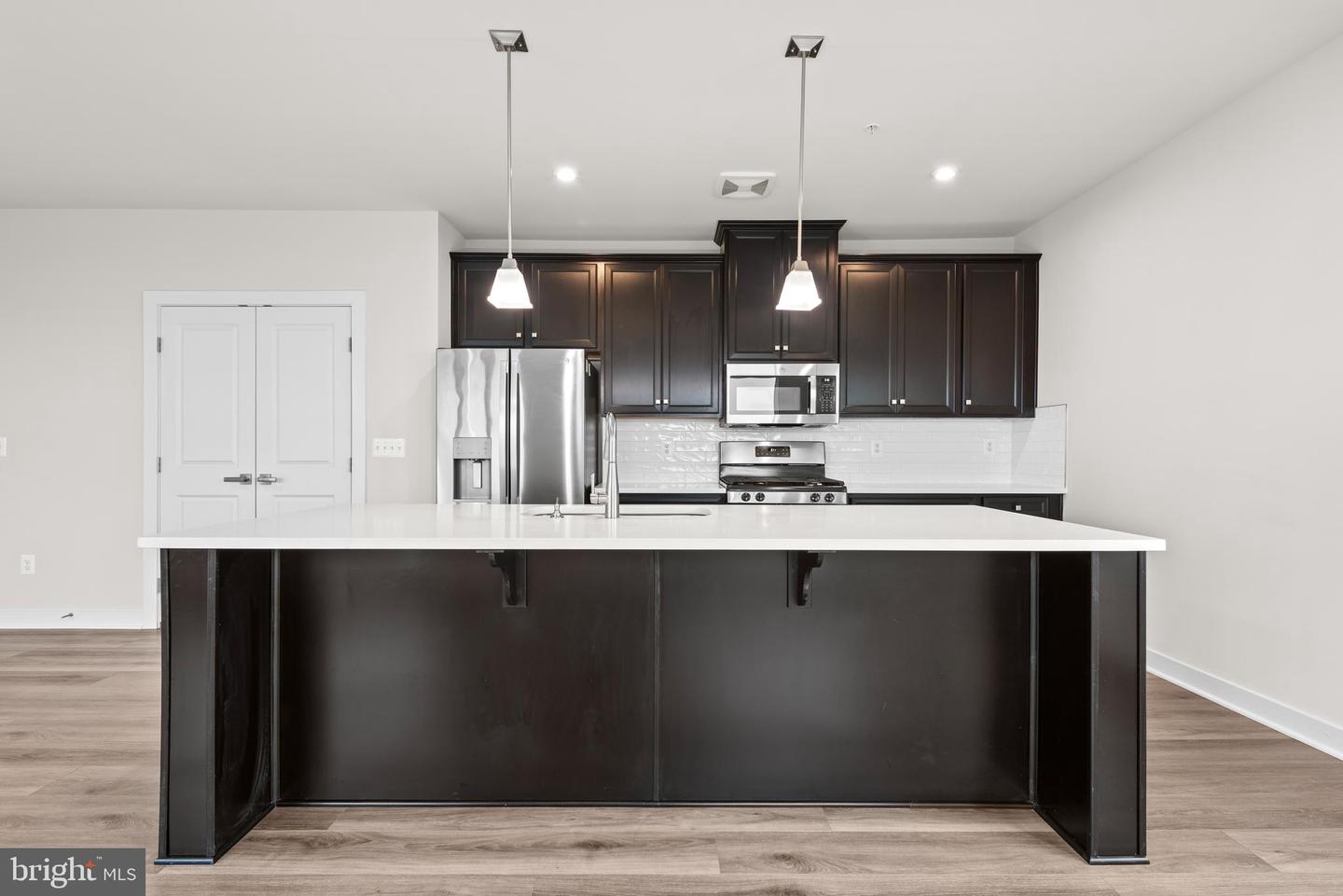 46270 MOUNT ALLEN TER #300, STERLING, Virginia 20164, 2 Bedrooms Bedrooms, ,2 BathroomsBathrooms,Residential,For sale,46270 MOUNT ALLEN TER #300,VALO2098240 MLS # VALO2098240