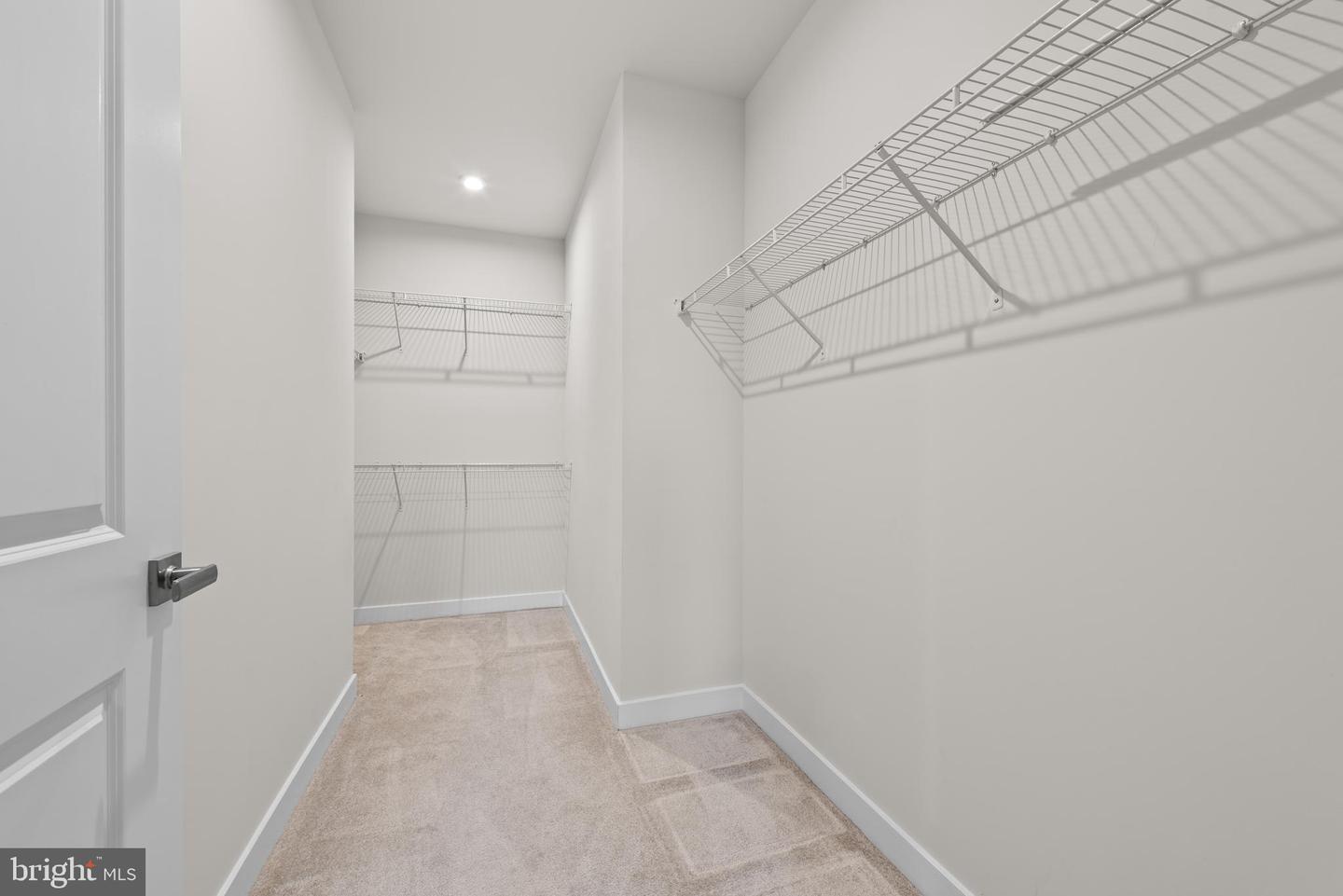 46270 MOUNT ALLEN TER #300, STERLING, Virginia 20164, 2 Bedrooms Bedrooms, ,2 BathroomsBathrooms,Residential,For sale,46270 MOUNT ALLEN TER #300,VALO2098240 MLS # VALO2098240