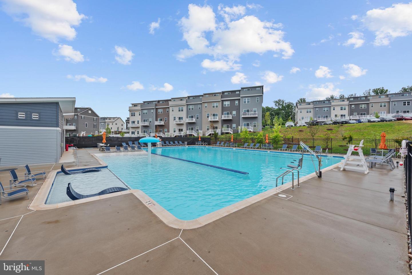 46270 MOUNT ALLEN TER #300, STERLING, Virginia 20164, 2 Bedrooms Bedrooms, ,2 BathroomsBathrooms,Residential,For sale,46270 MOUNT ALLEN TER #300,VALO2098240 MLS # VALO2098240