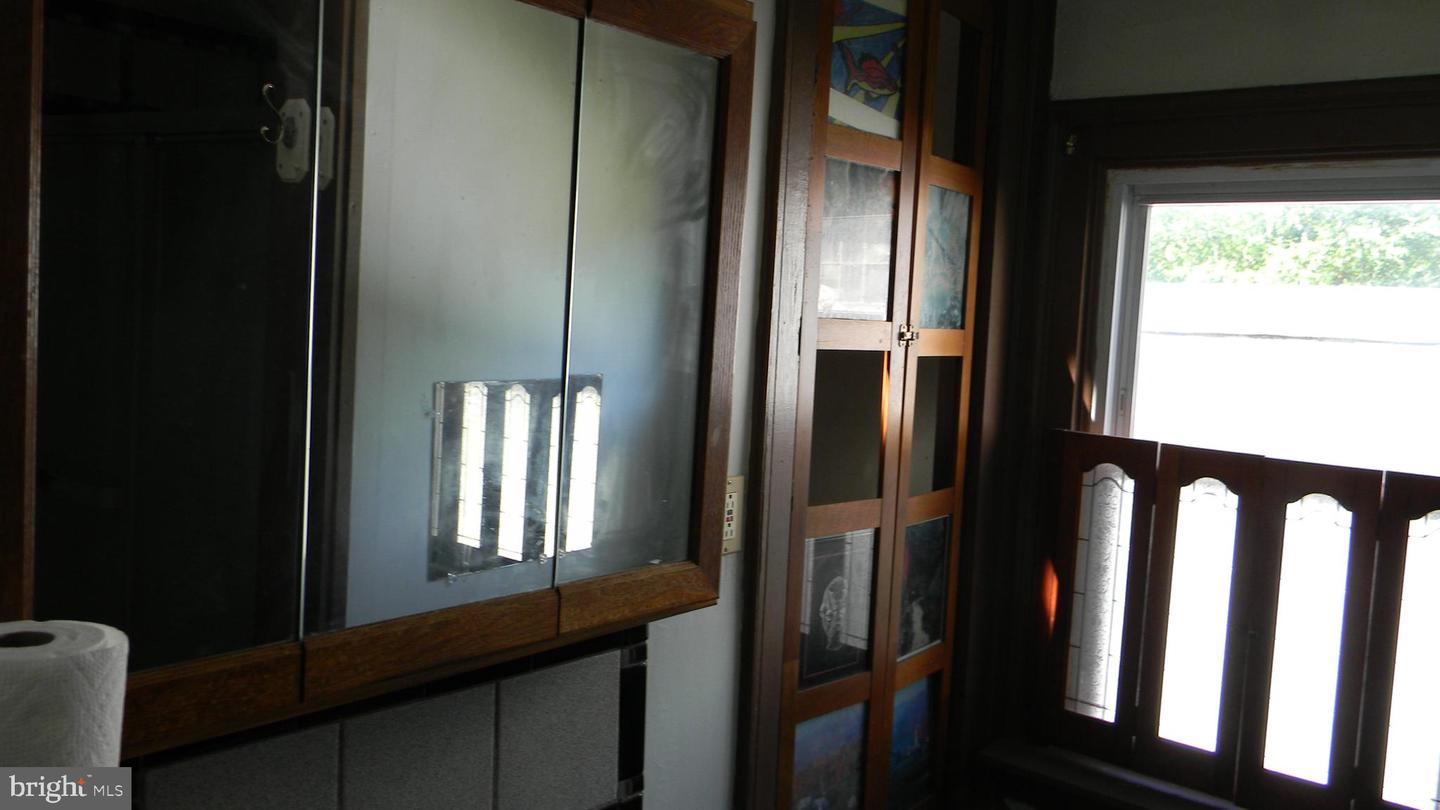 309 N MAIN ST, EDINBURG, Virginia 22824, 3 Bedrooms Bedrooms, ,2 BathroomsBathrooms,Residential,For sale,309 N MAIN ST,VASH2012128 MLS # VASH2012128