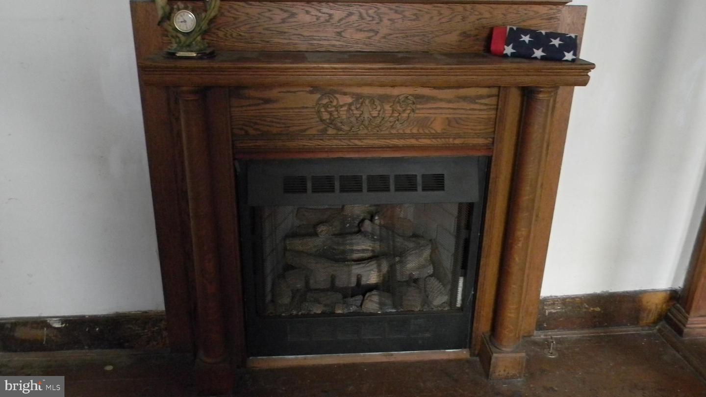 309 N MAIN ST, EDINBURG, Virginia 22824, 3 Bedrooms Bedrooms, ,2 BathroomsBathrooms,Residential,For sale,309 N MAIN ST,VASH2012128 MLS # VASH2012128