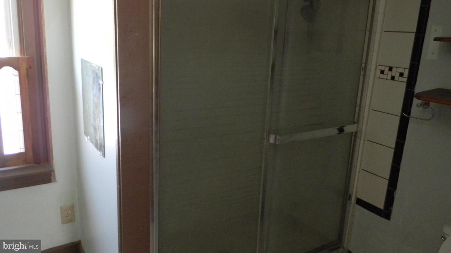 309 N MAIN ST, EDINBURG, Virginia 22824, 3 Bedrooms Bedrooms, ,2 BathroomsBathrooms,Residential,For sale,309 N MAIN ST,VASH2012128 MLS # VASH2012128