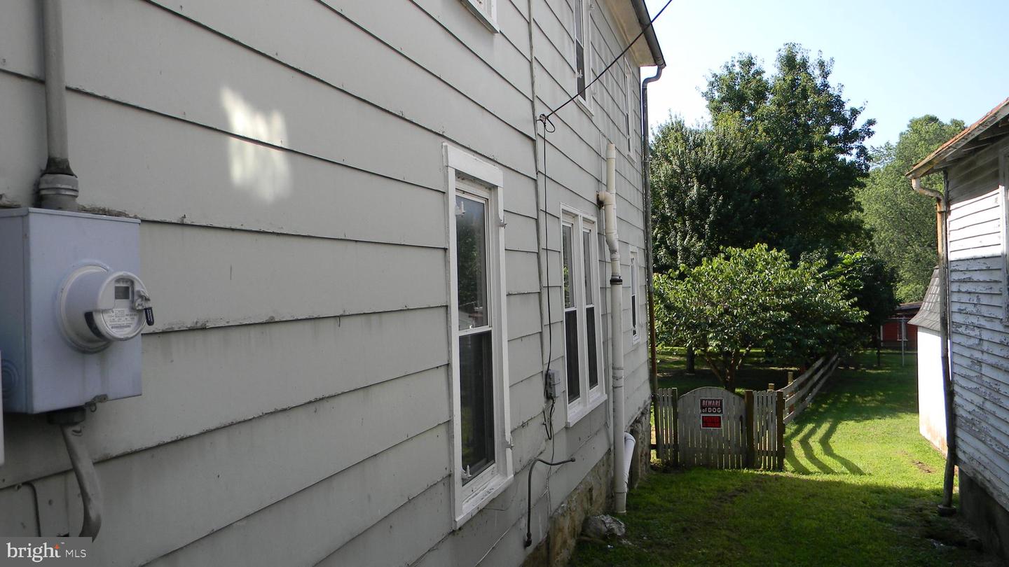 309 N MAIN ST, EDINBURG, Virginia 22824, 3 Bedrooms Bedrooms, ,2 BathroomsBathrooms,Residential,For sale,309 N MAIN ST,VASH2012128 MLS # VASH2012128